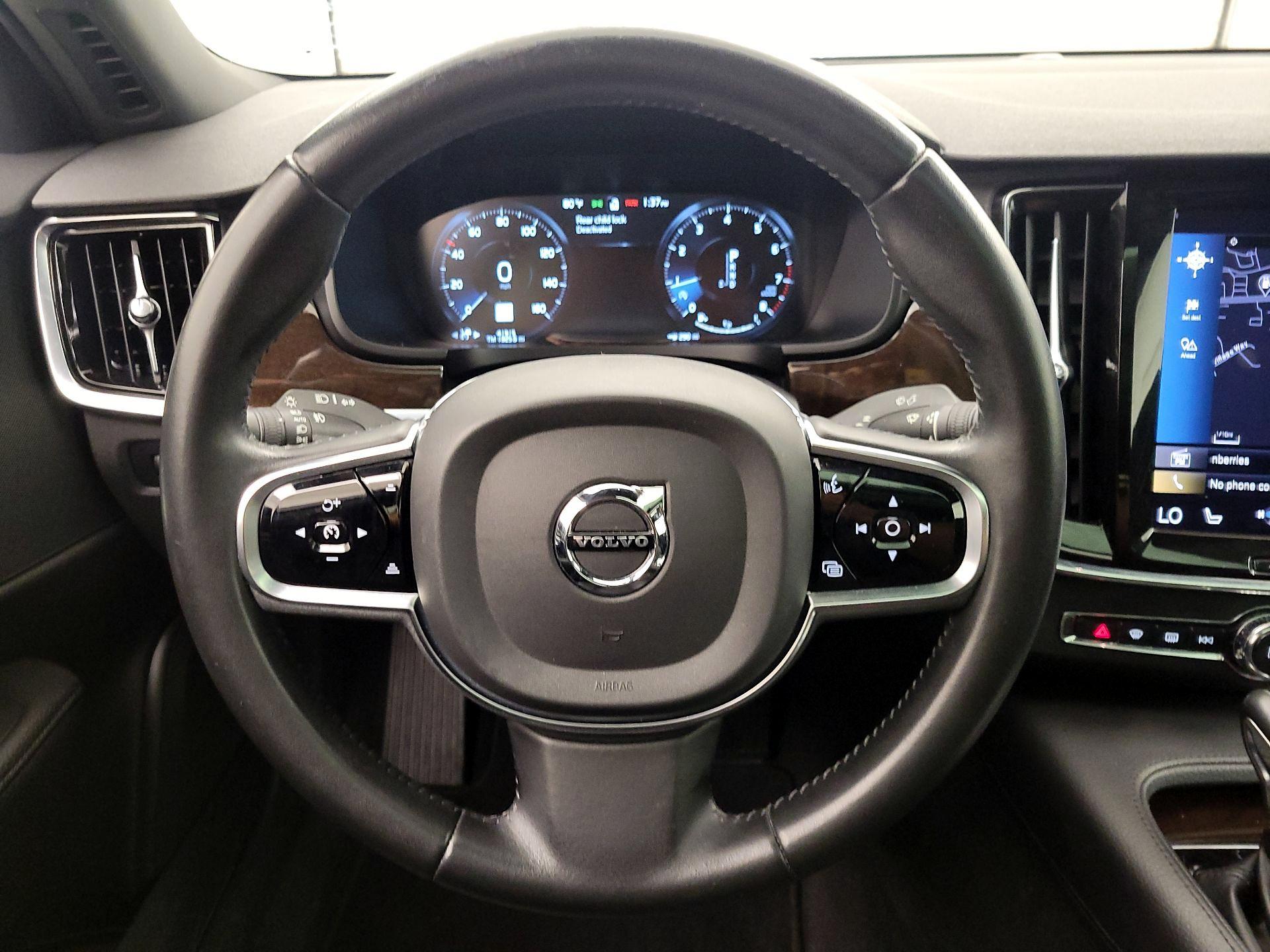Thumbnail: 2020 Volvo S90 - 10