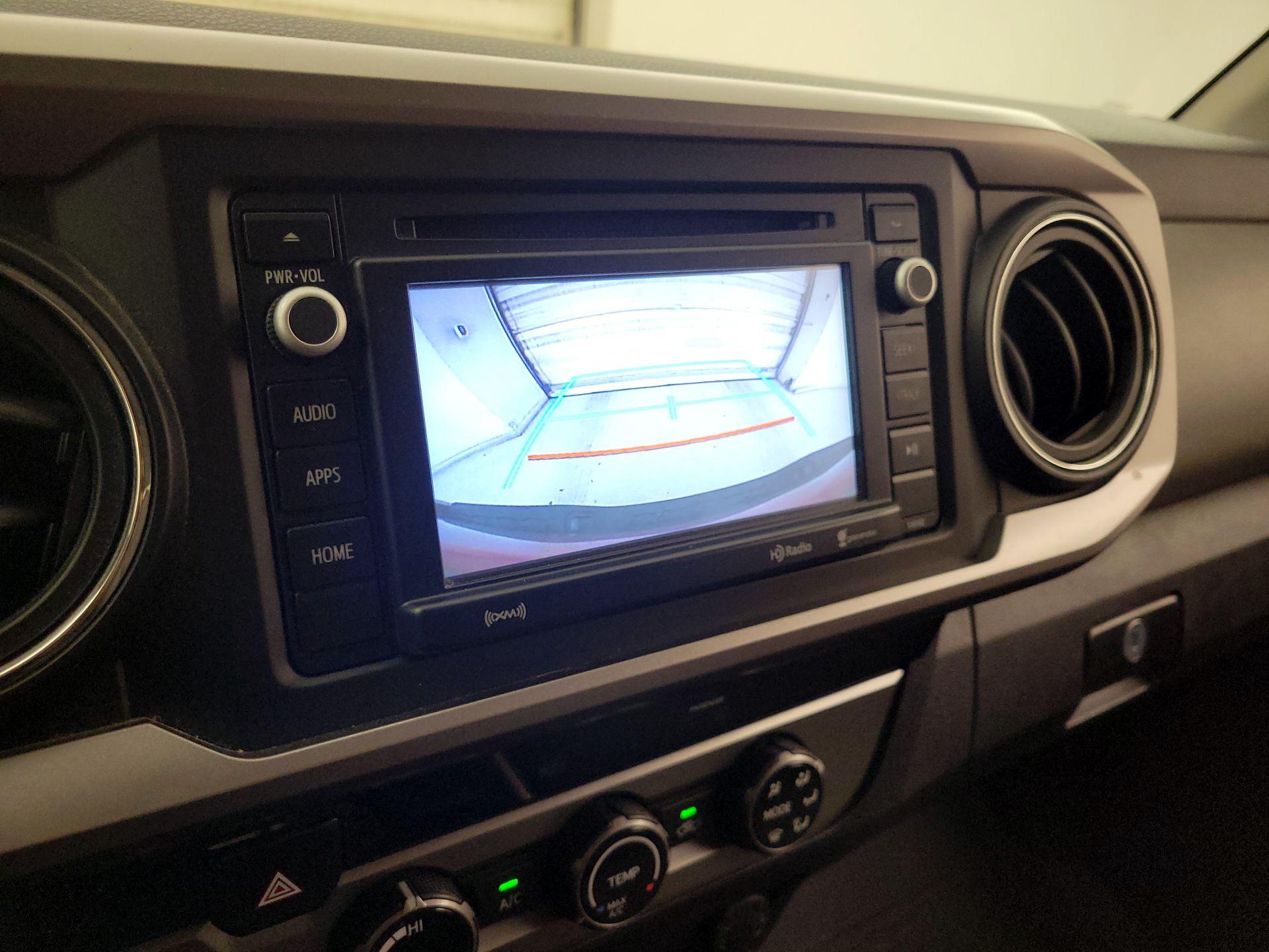 Thumbnail: 2016 Toyota Tacoma - 14