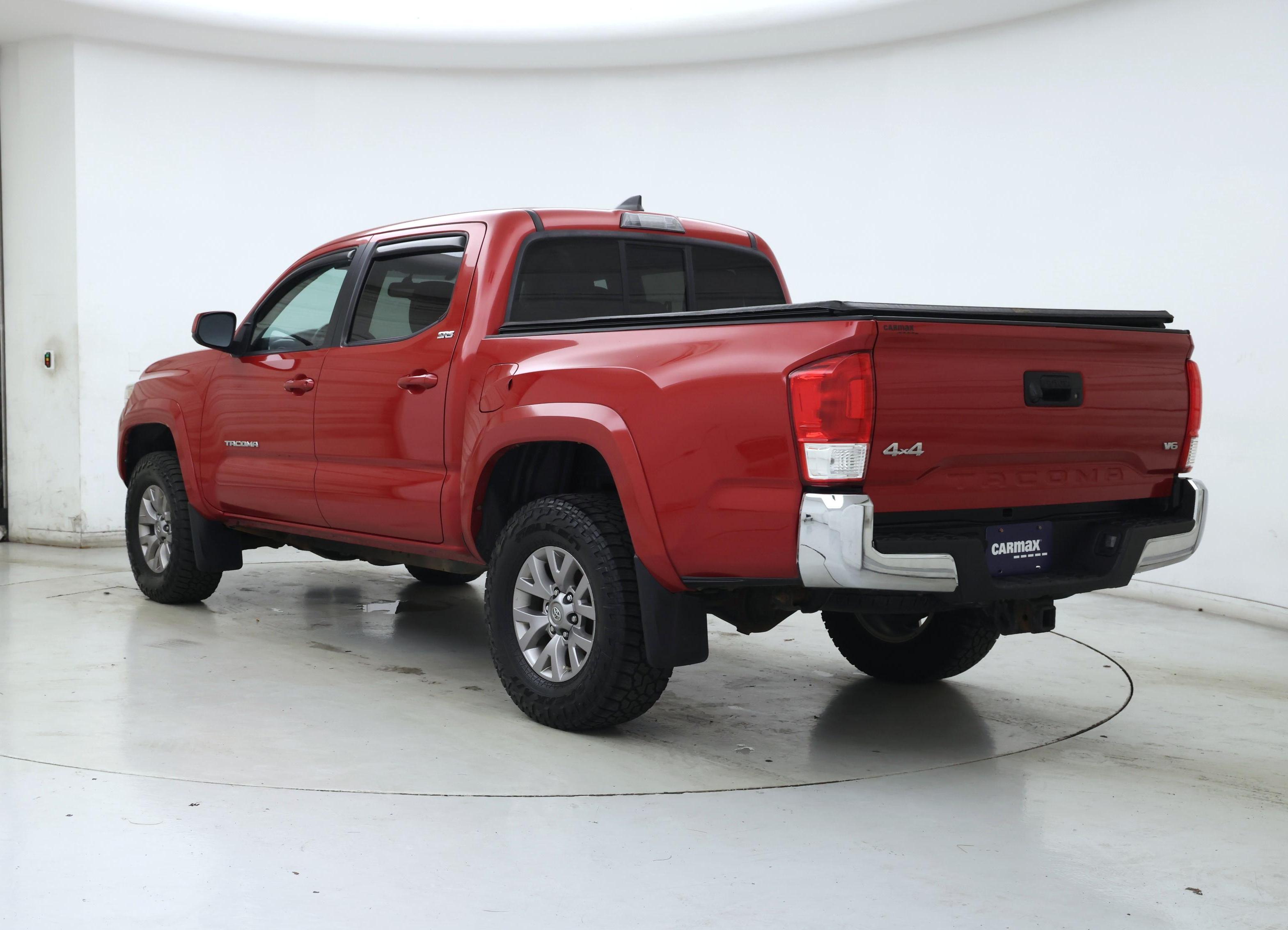Thumbnail: 2016 Toyota Tacoma - 2