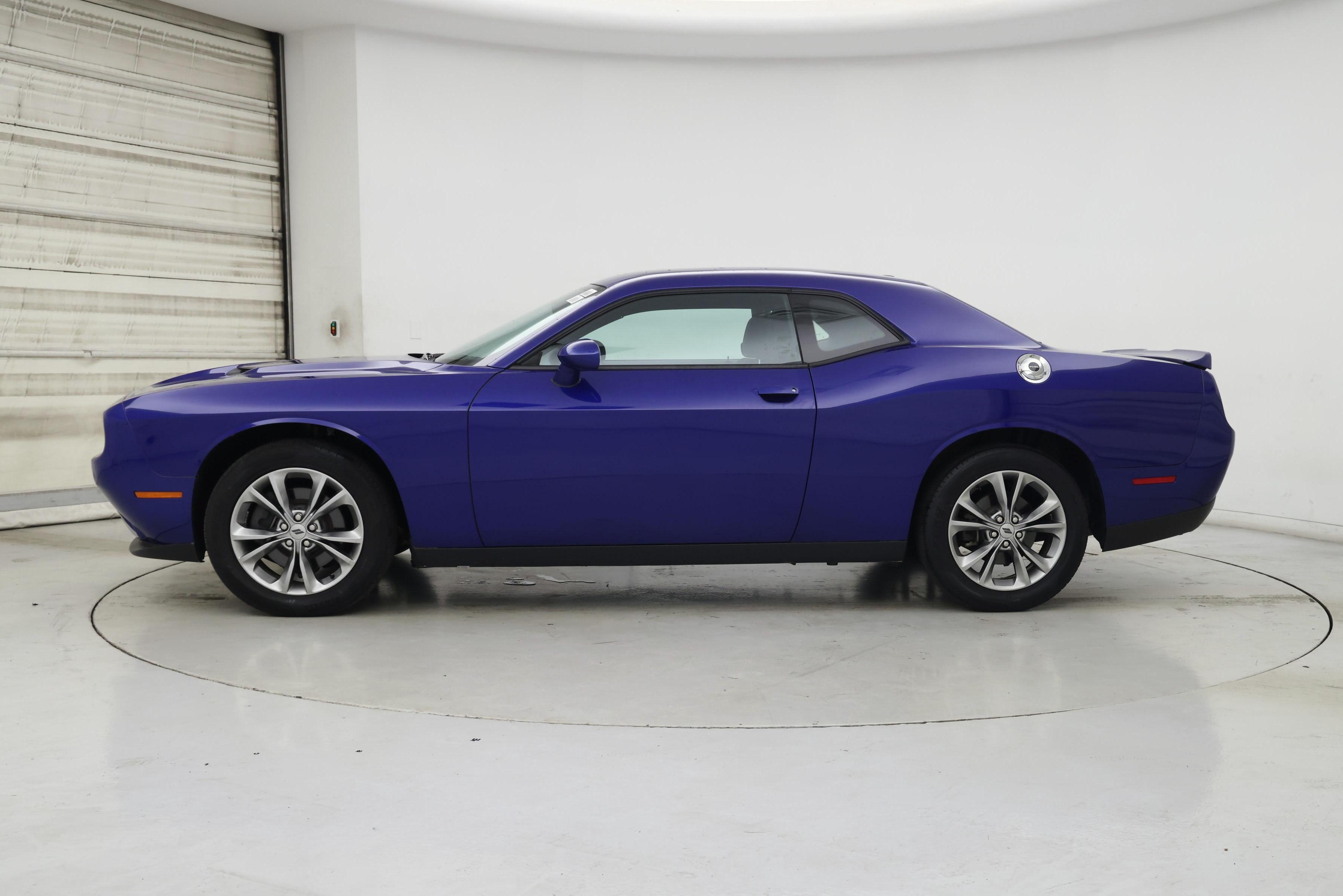 Thumbnail: 2020 Dodge Challenger - 3