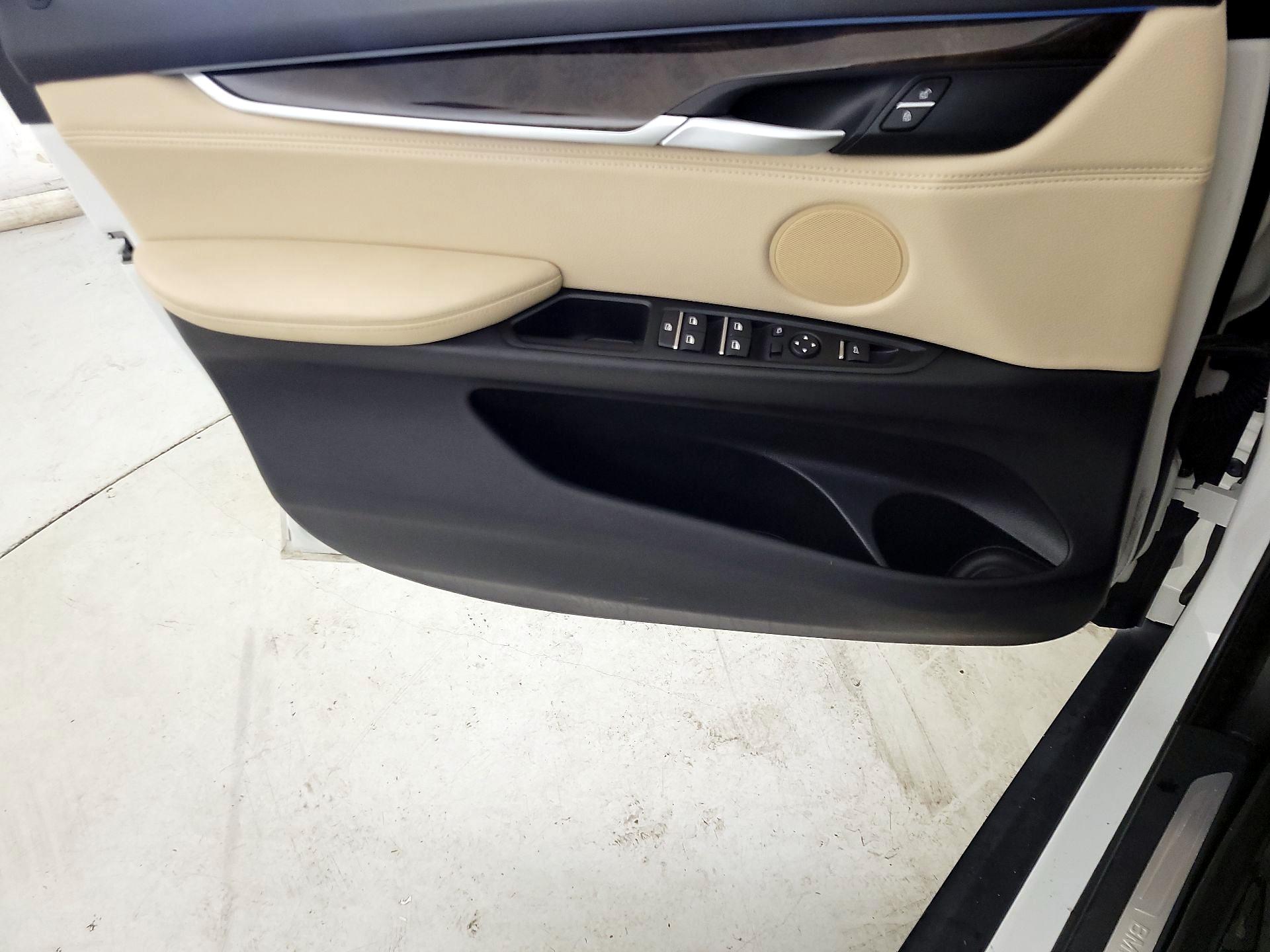 Thumbnail: 2016 BMW X5 - 12