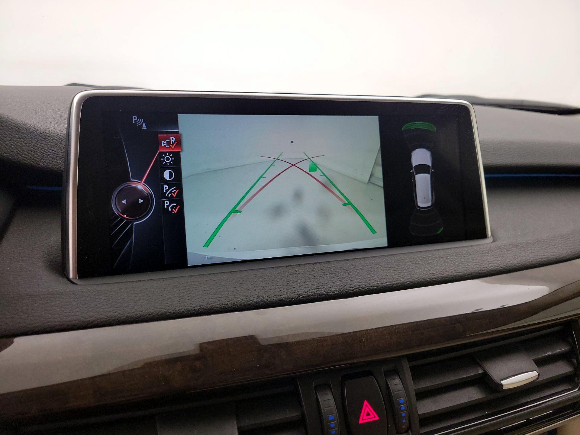 Thumbnail: 2016 BMW X5 - 15