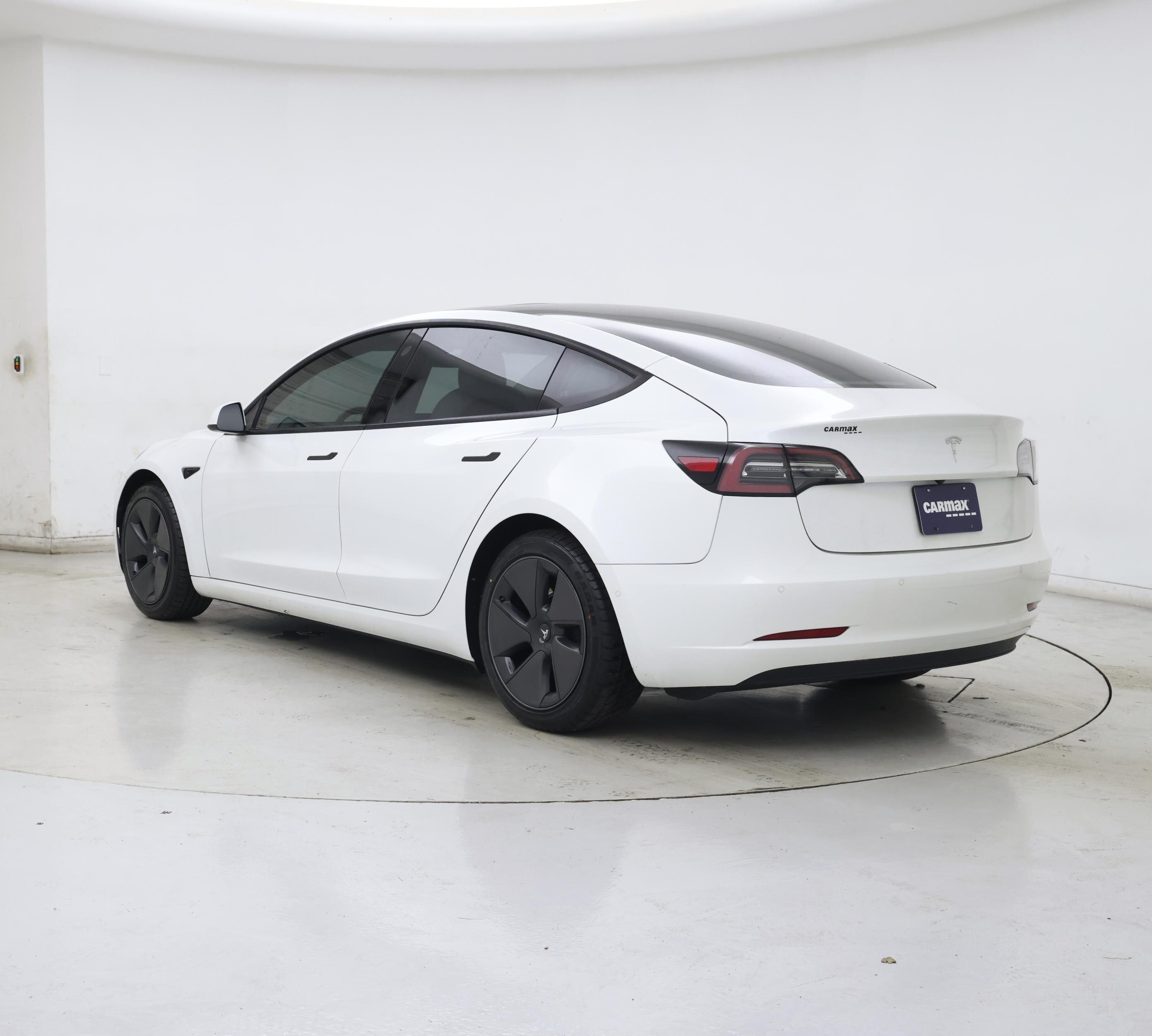 Thumbnail: 2021 Tesla Model 3 - 2