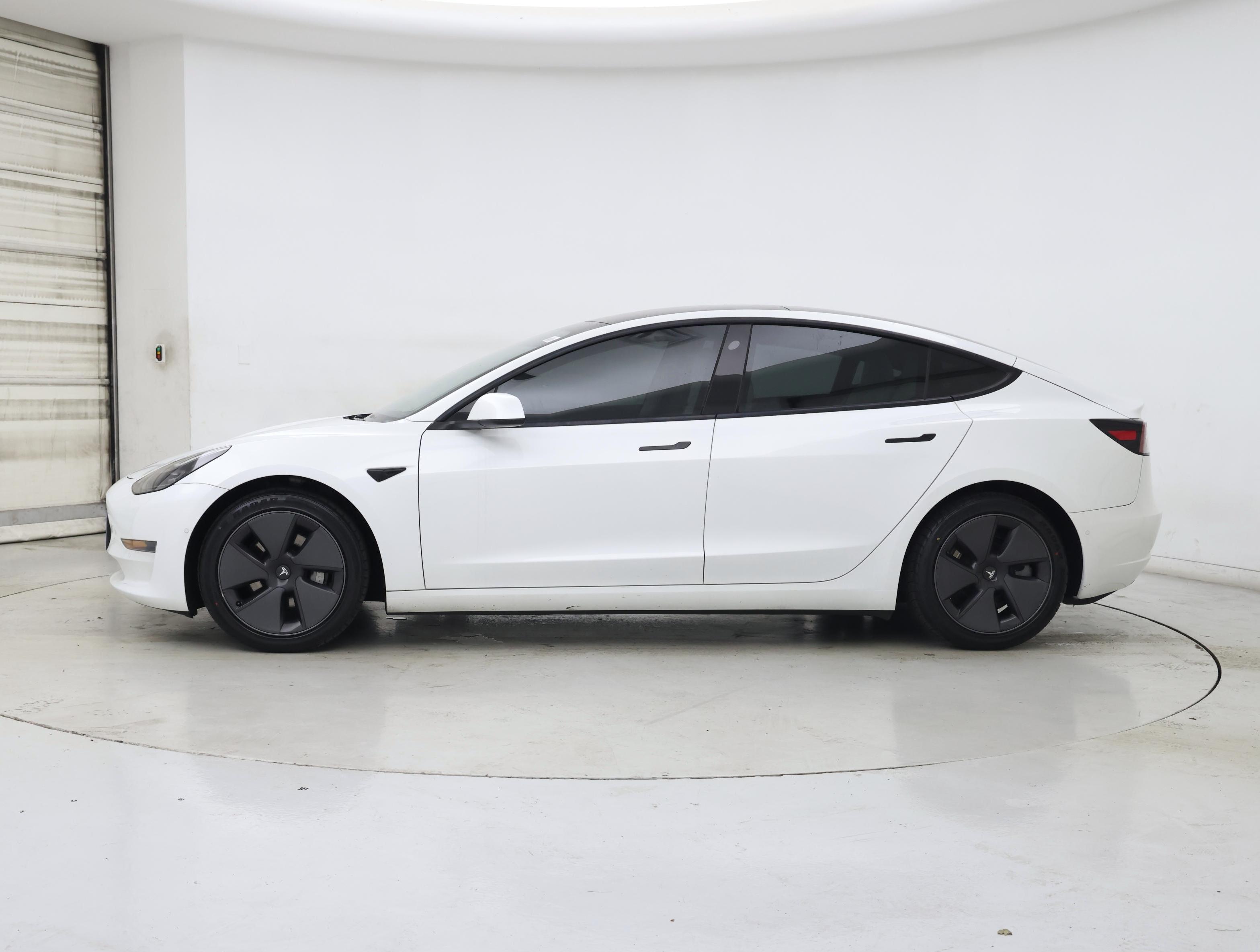 Thumbnail: 2021 Tesla Model 3 - 3