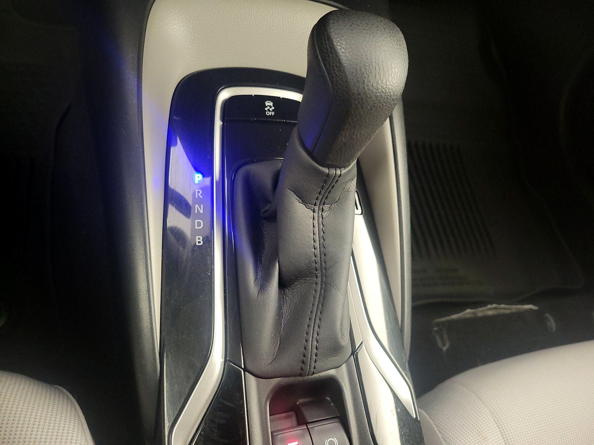 Thumbnail: 2021 Toyota Corolla - 17