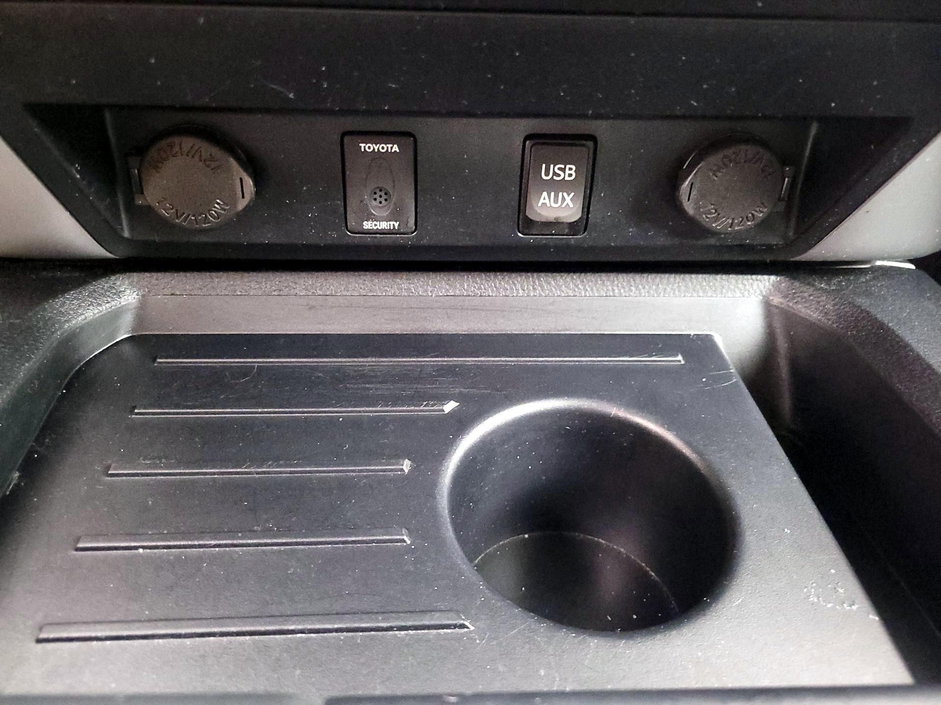 Thumbnail: 2019 Toyota Tundra - 19
