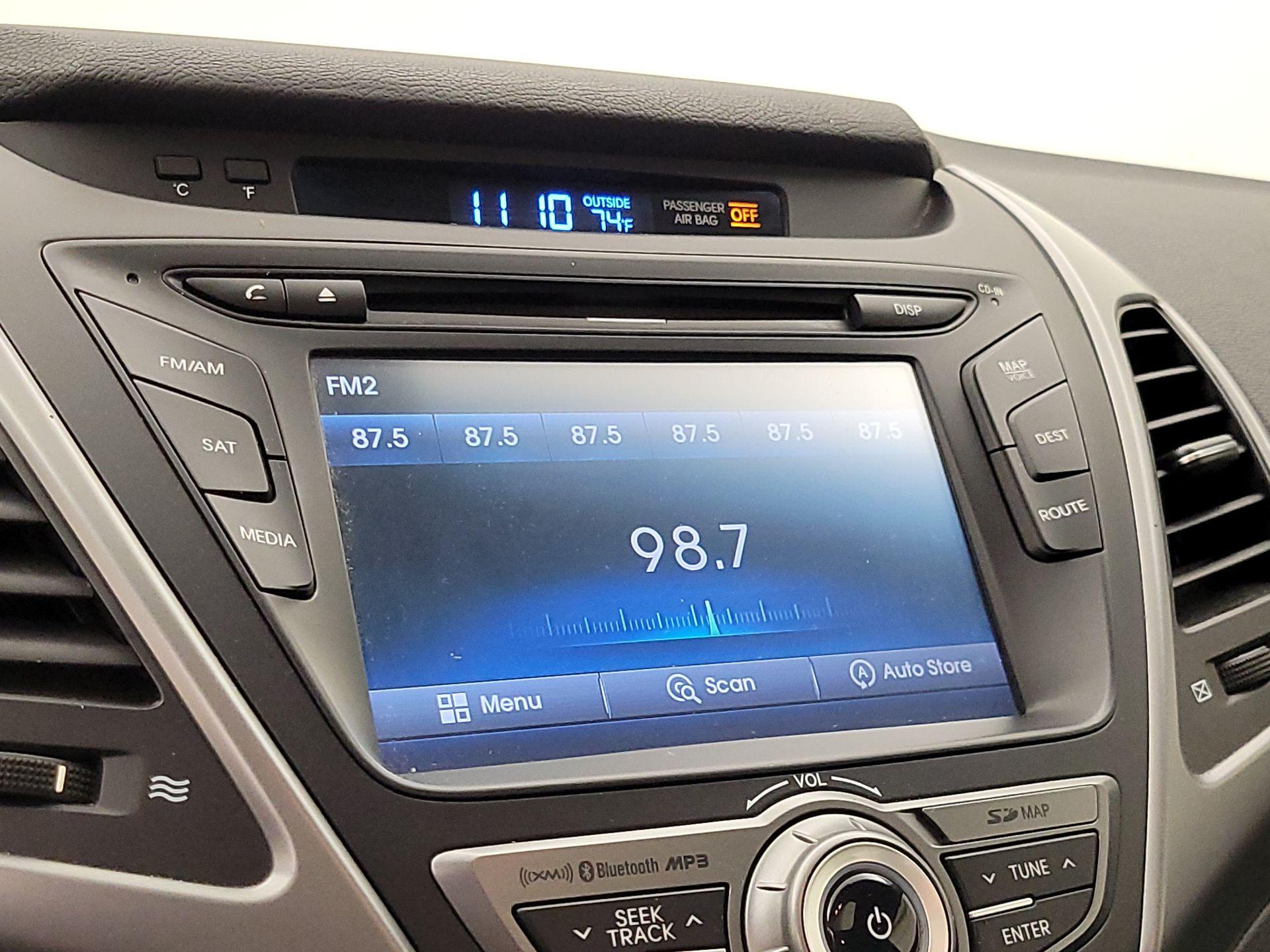 Thumbnail: 2015 Hyundai Elantra - 15