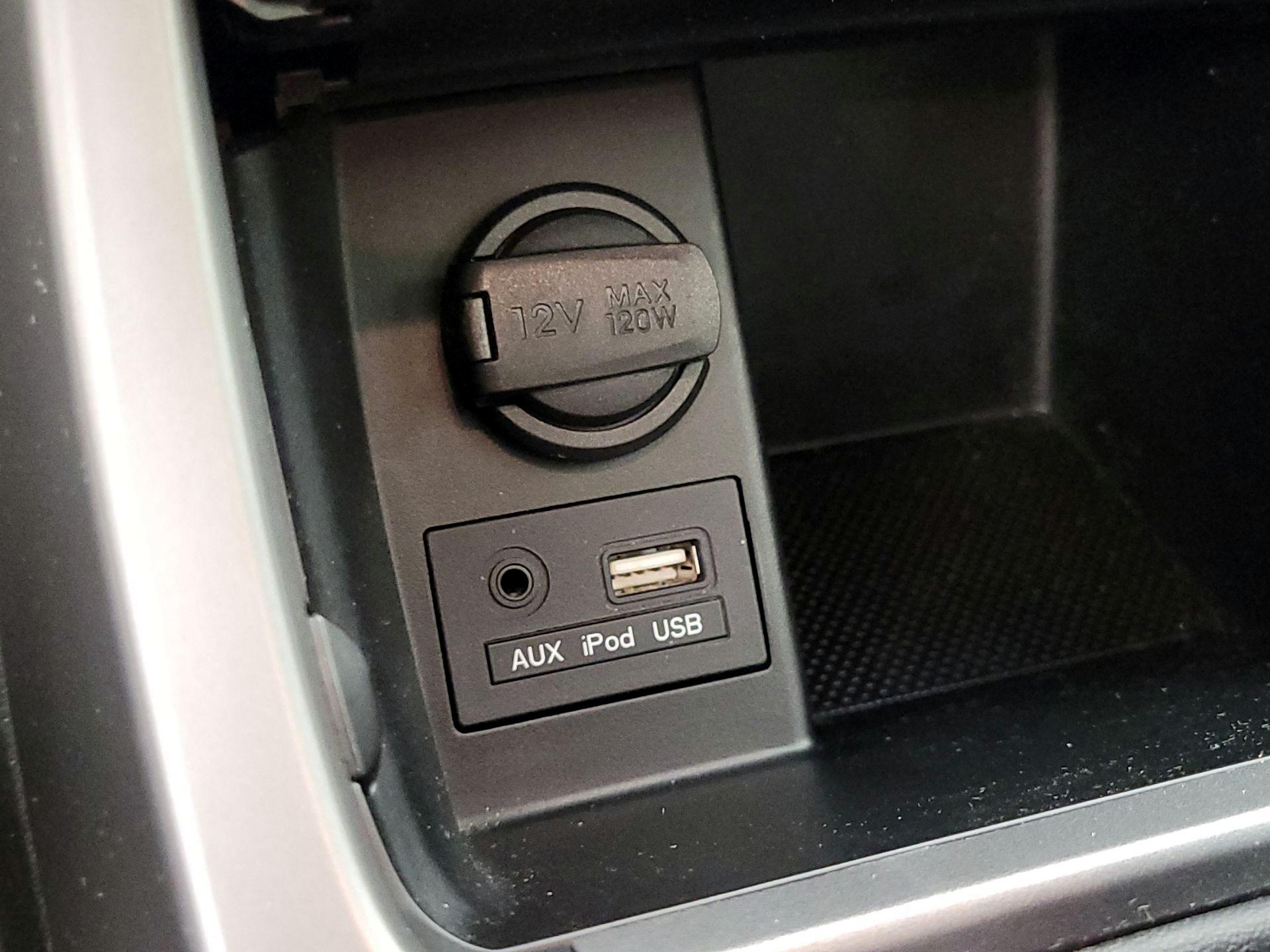 Thumbnail: 2015 Hyundai Elantra - 18