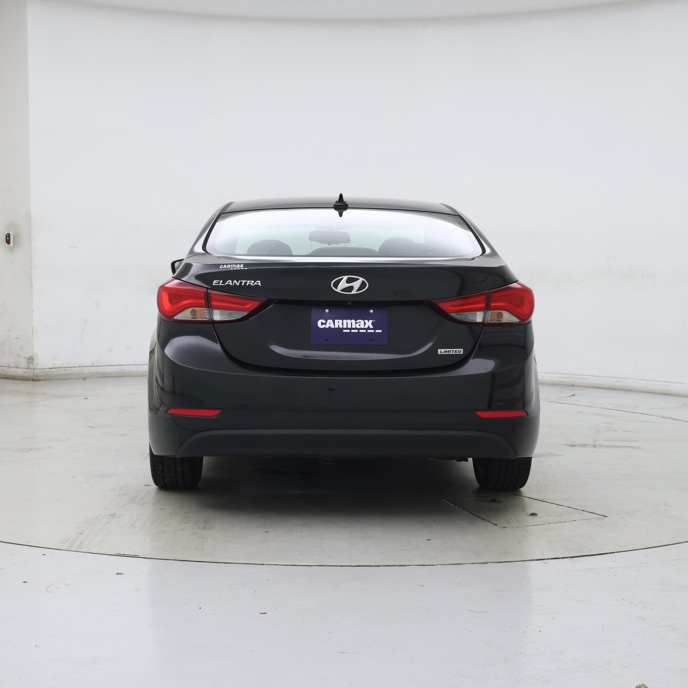 Thumbnail: 2015 Hyundai Elantra - 6