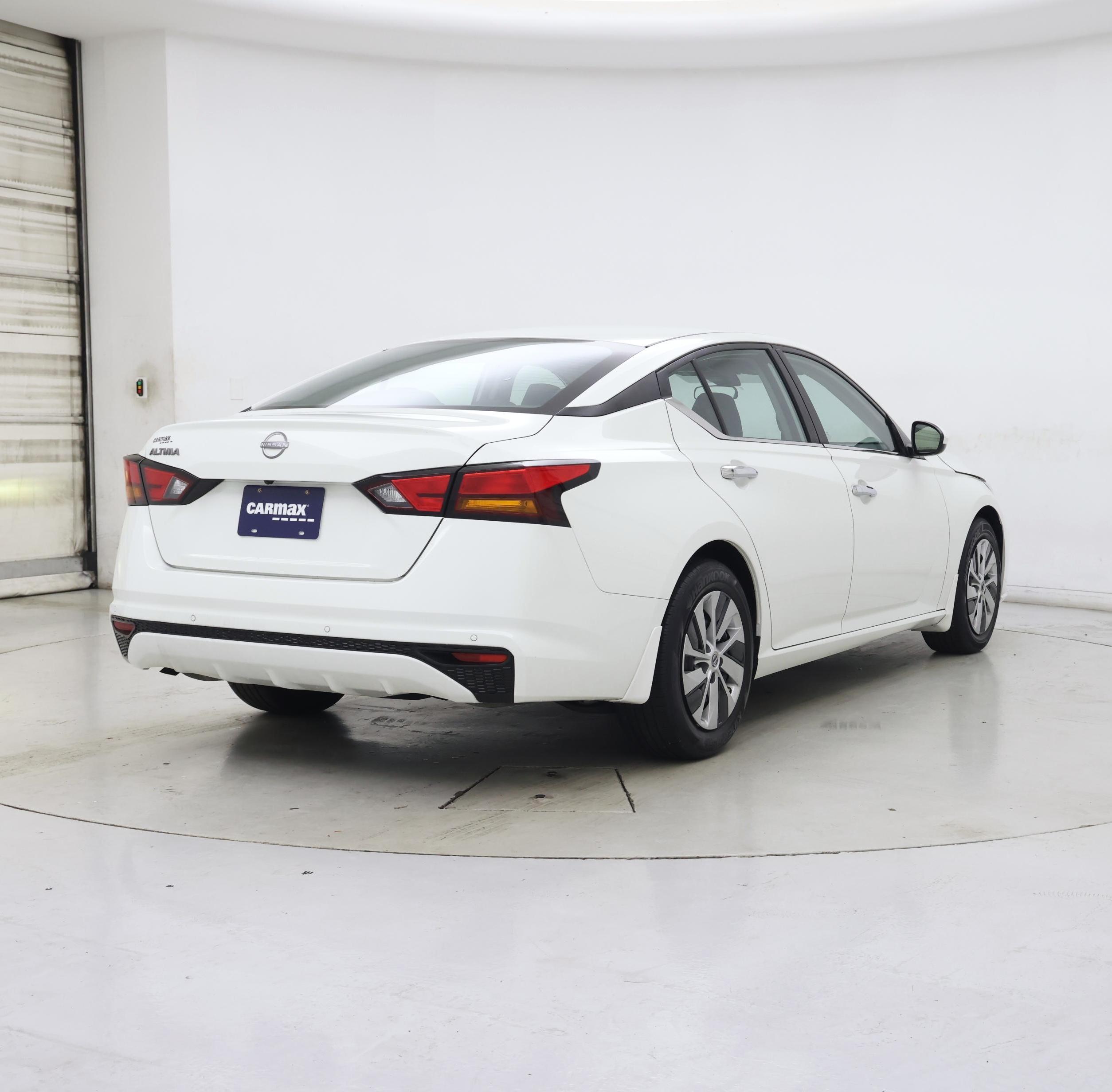 Thumbnail: 2023 Nissan Altima - 8