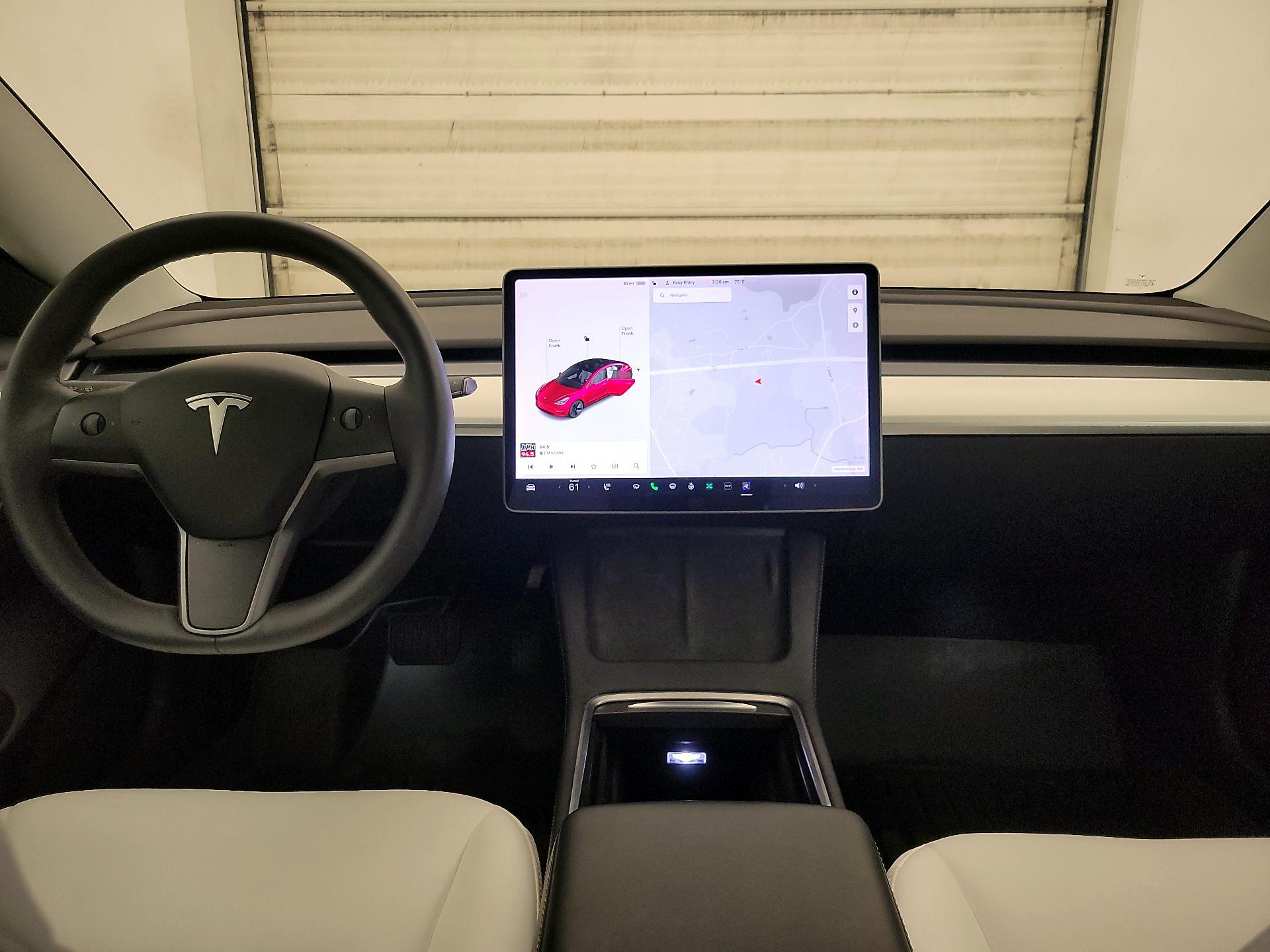 Thumbnail: 2022 Tesla Model 3 - 9