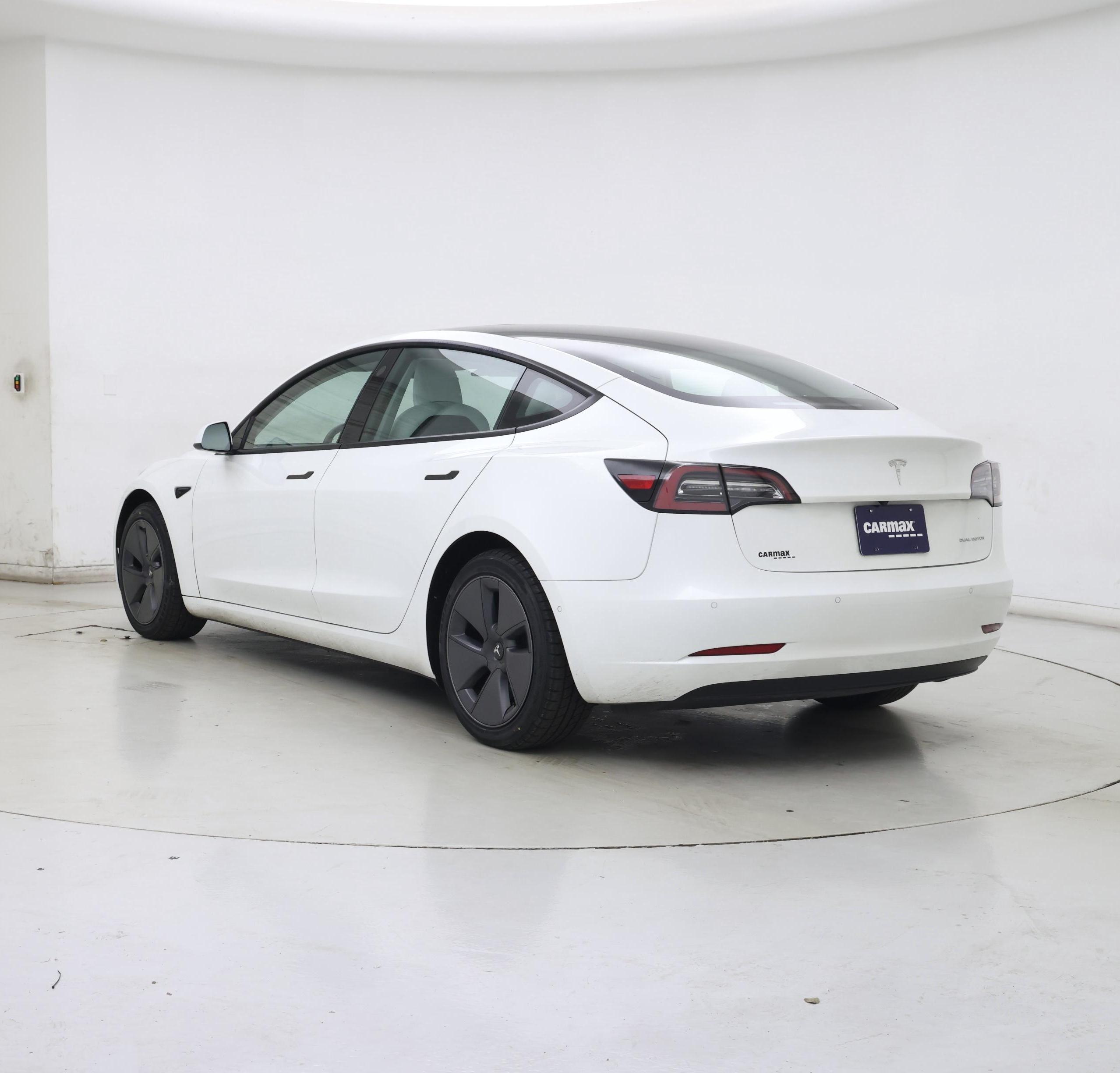 Thumbnail: 2022 Tesla Model 3 - 2