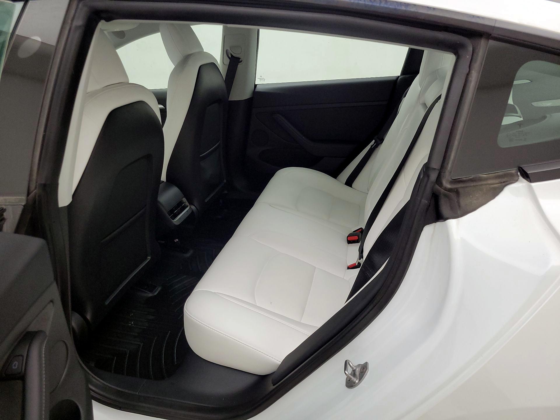 Thumbnail: 2022 Tesla Model 3 - 20