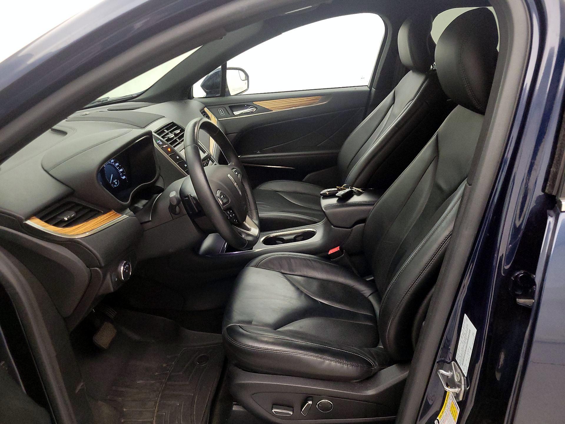 Thumbnail: 2015 Lincoln MKC - 9