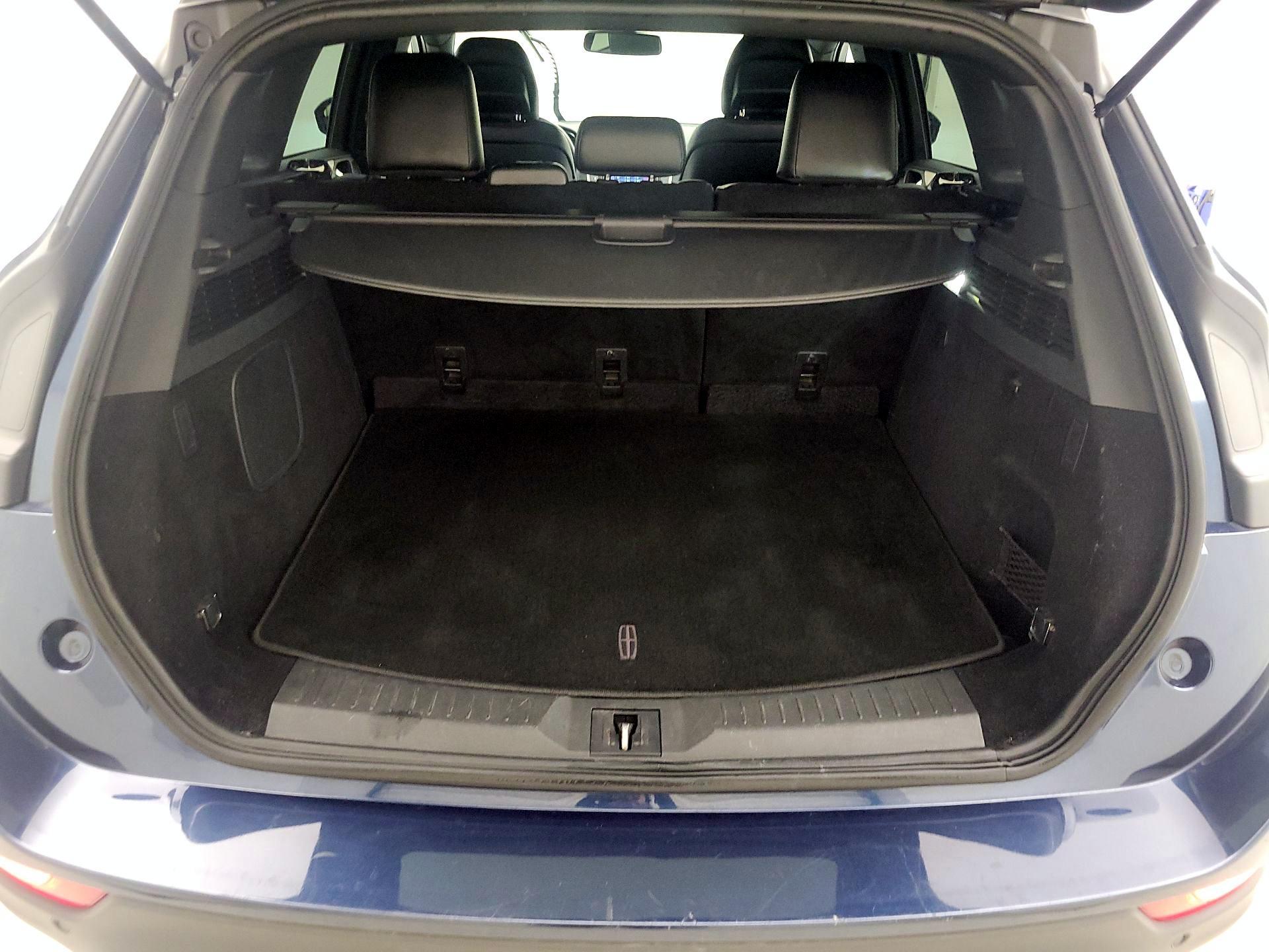 Thumbnail: 2015 Lincoln MKC - 18