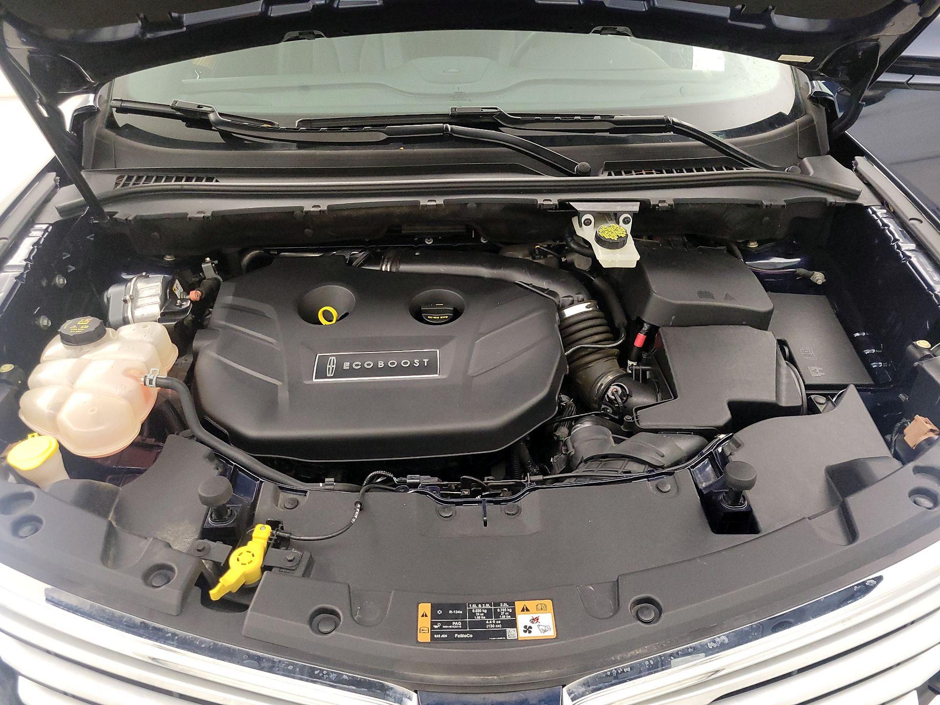 Thumbnail: 2015 Lincoln MKC - 19