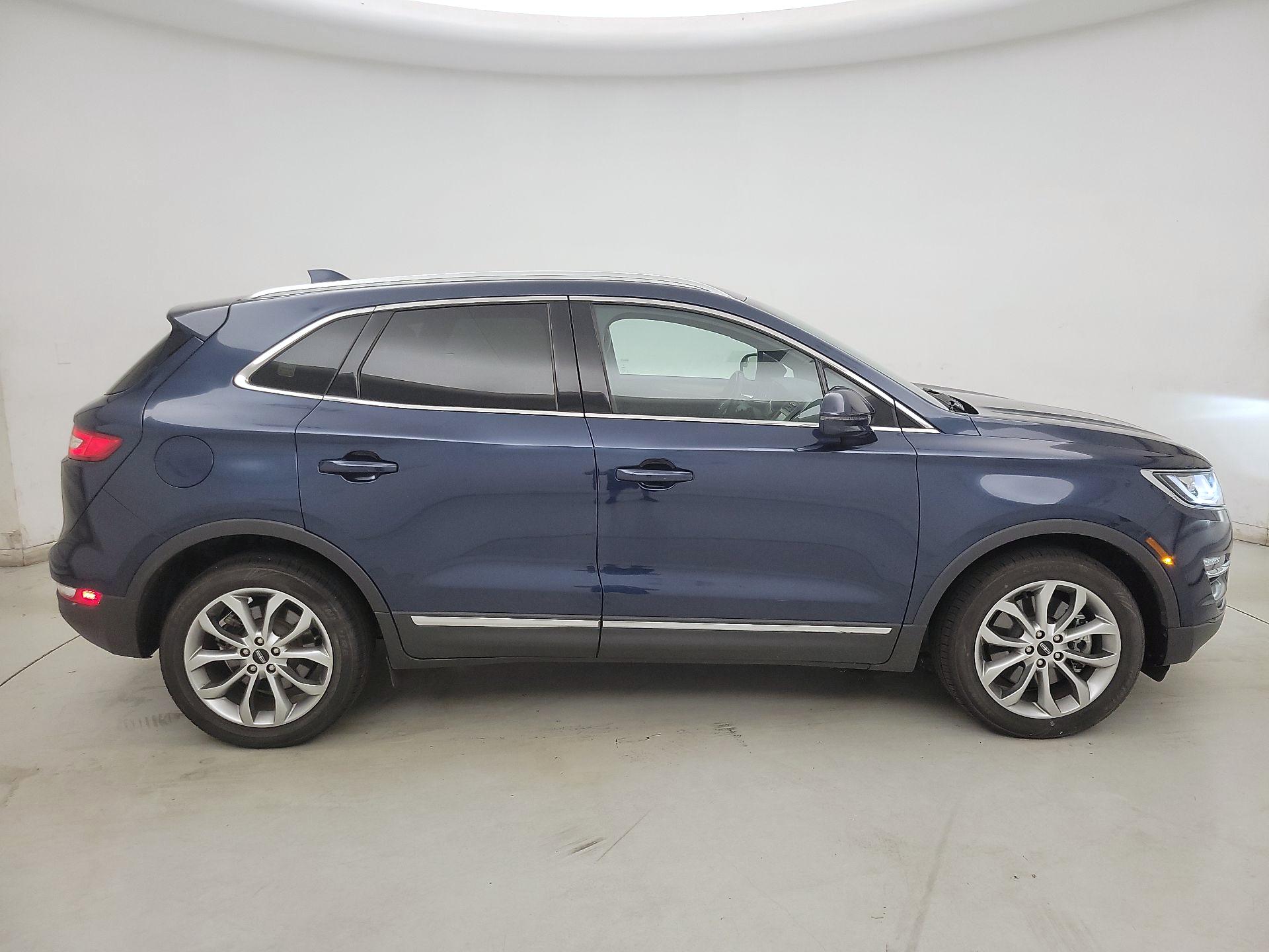 Thumbnail: 2015 Lincoln MKC - 4