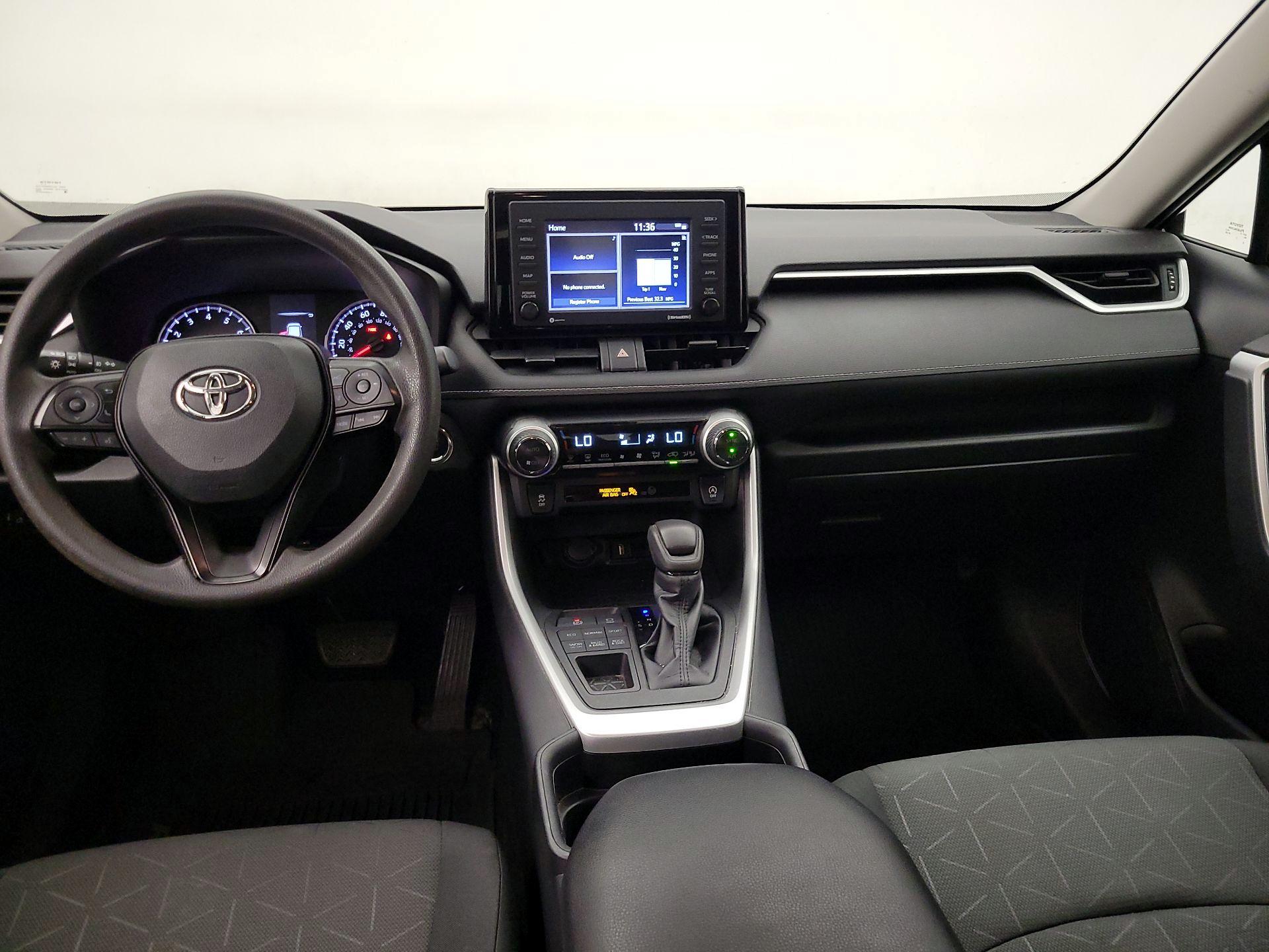 Thumbnail: 2020 Toyota RAV4 - 9