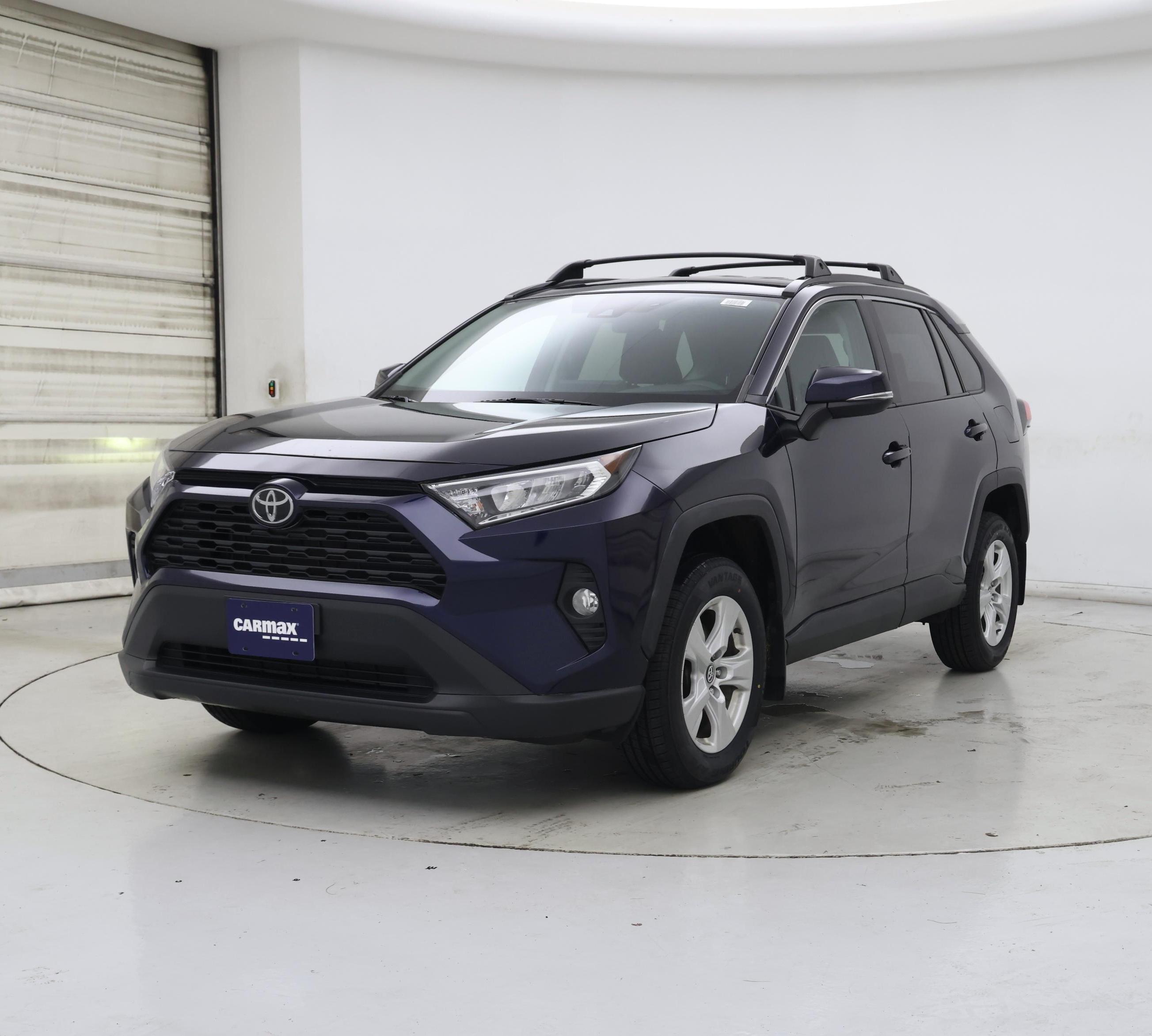 Thumbnail: 2020 Toyota RAV4 - 4