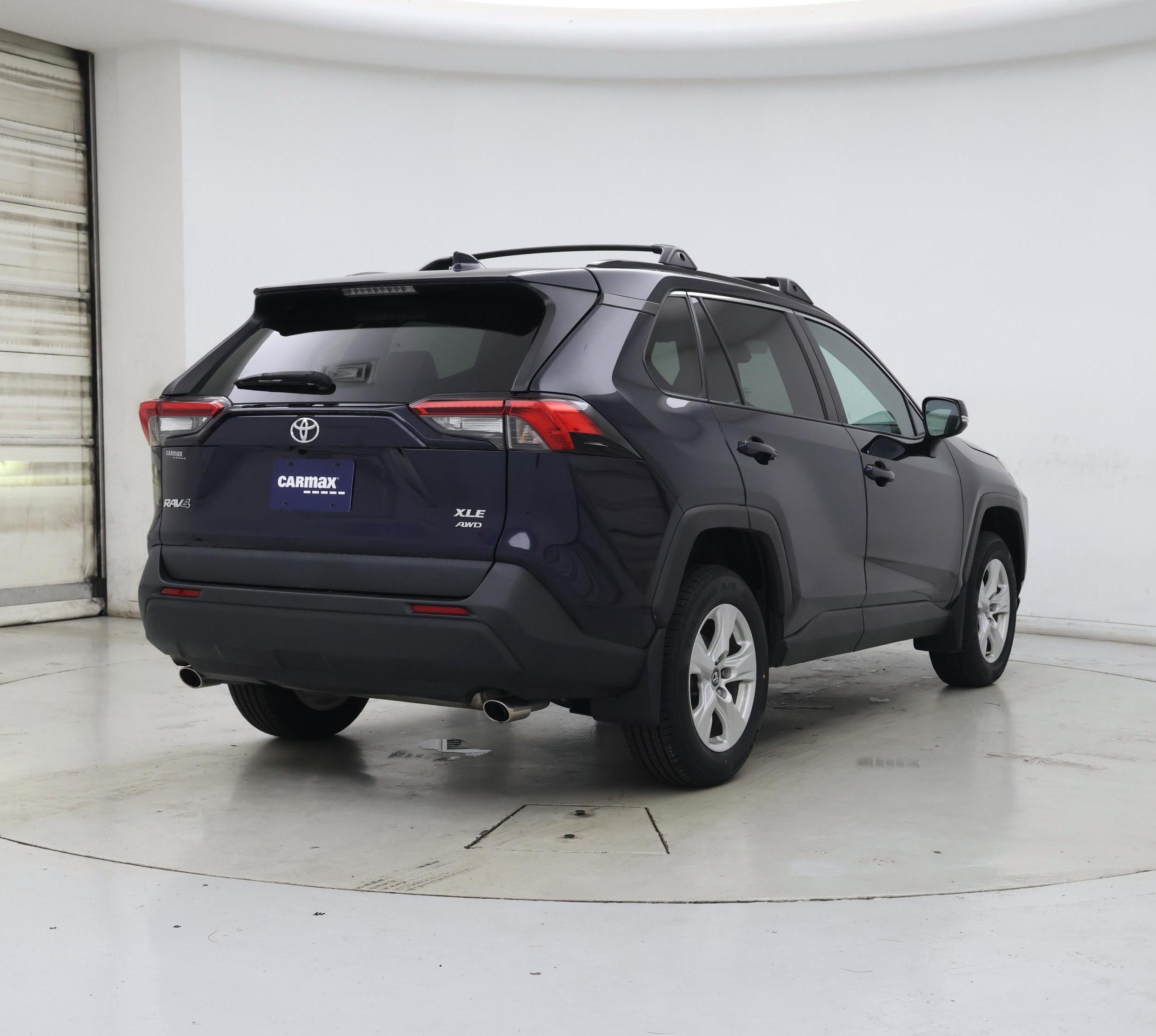 Thumbnail: 2020 Toyota RAV4 - 8