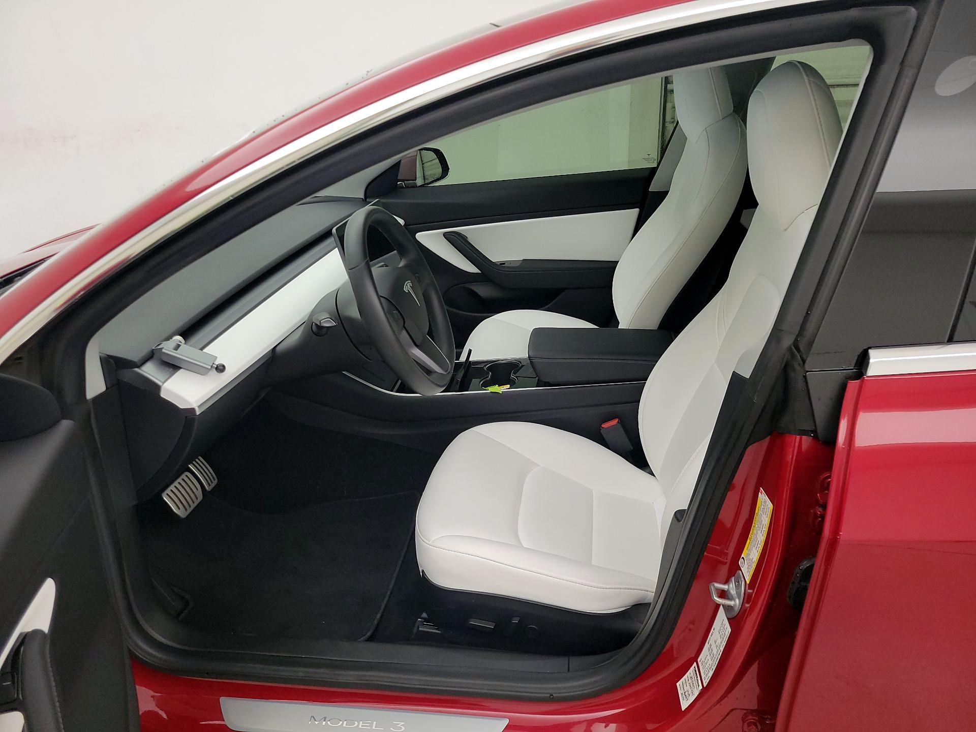 Thumbnail: 2019 Tesla Model 3 - 11