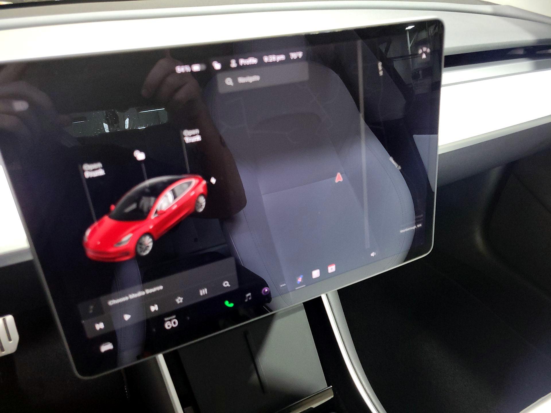 Thumbnail: 2019 Tesla Model 3 - 13