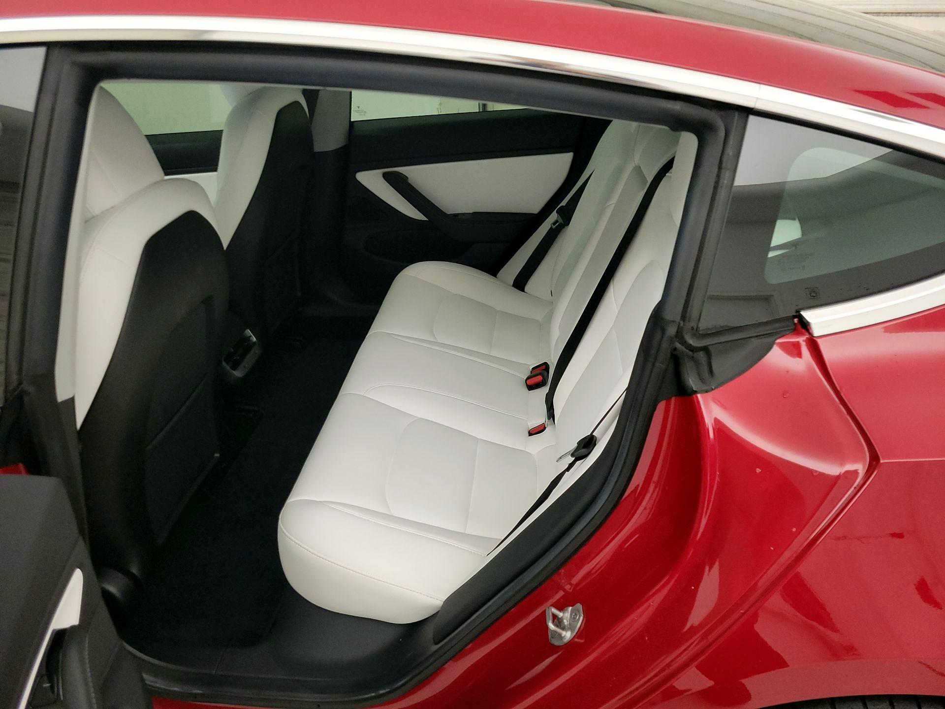 Thumbnail: 2019 Tesla Model 3 - 18