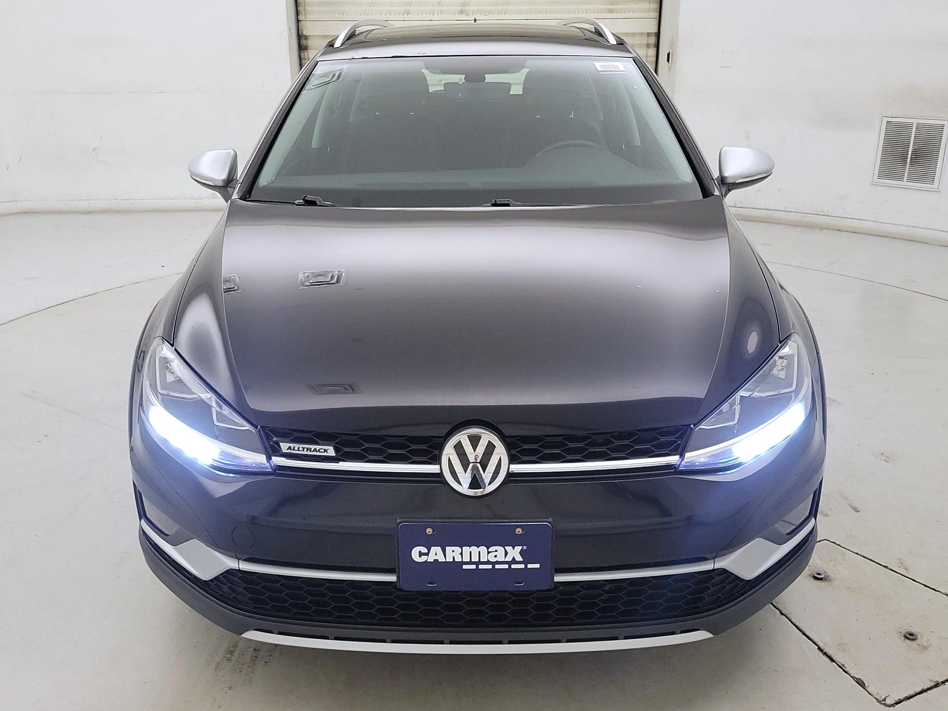 Thumbnail: 2019 Volkswagen Golf - 2