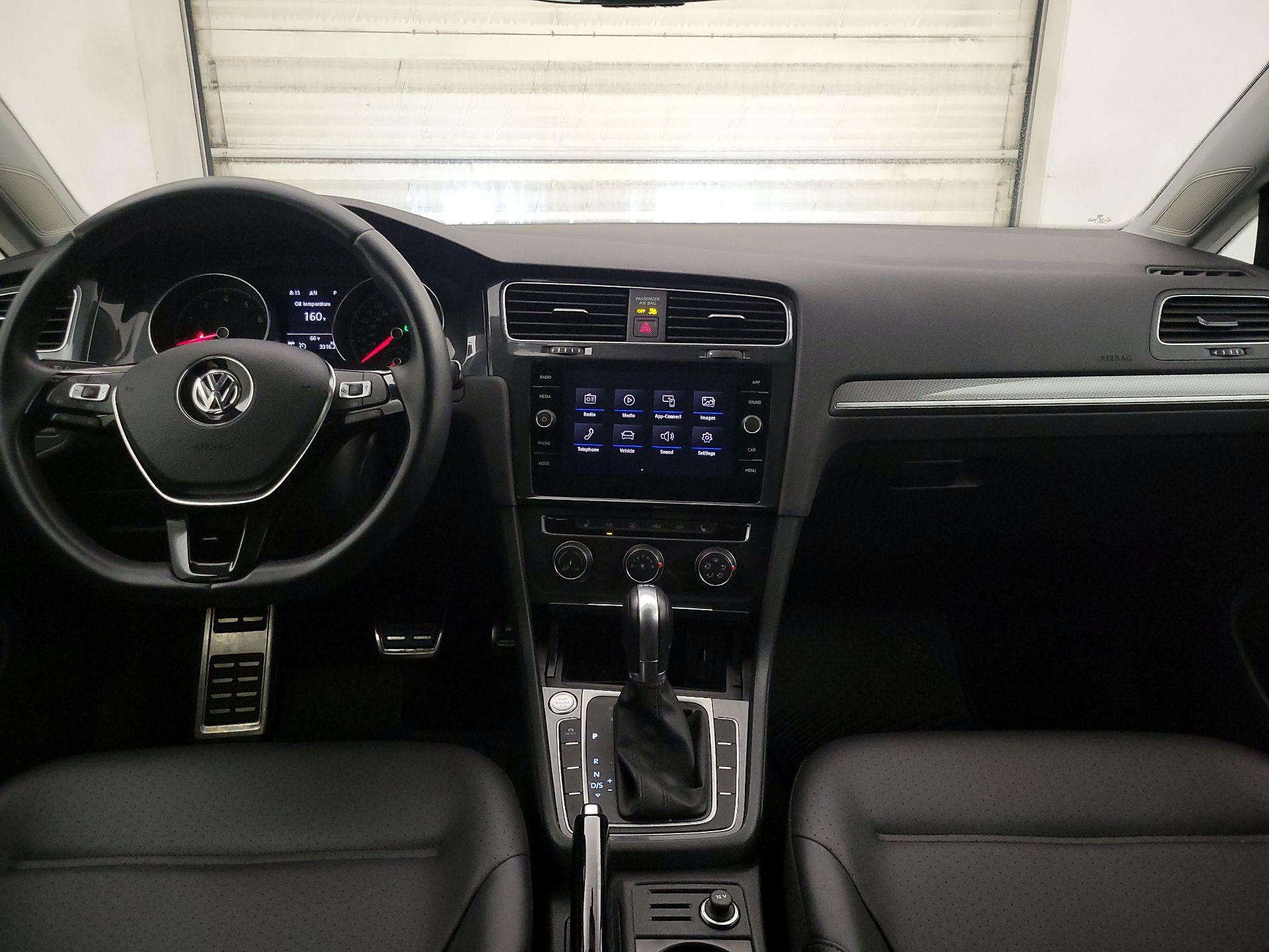 Thumbnail: 2019 Volkswagen Golf - 8