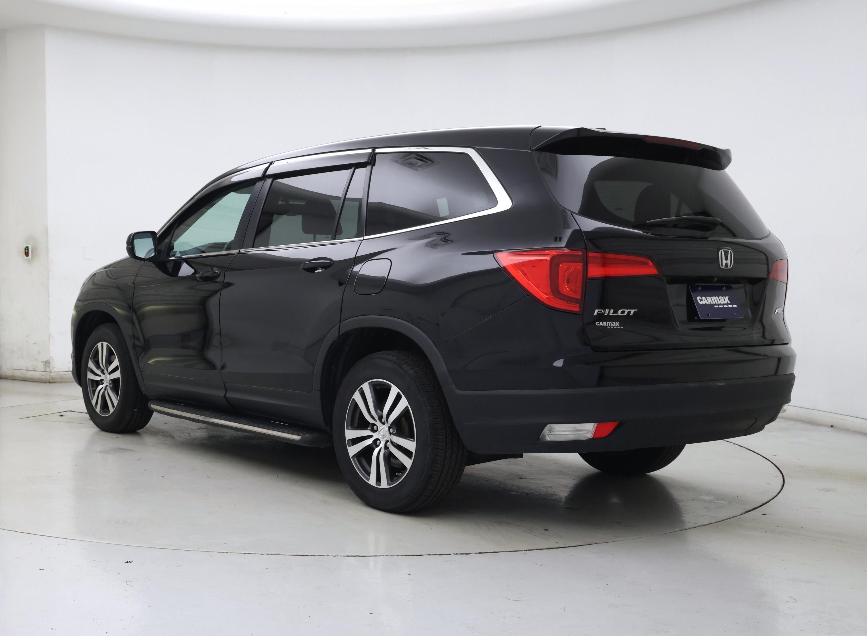Thumbnail: 2016 Honda Pilot - 2