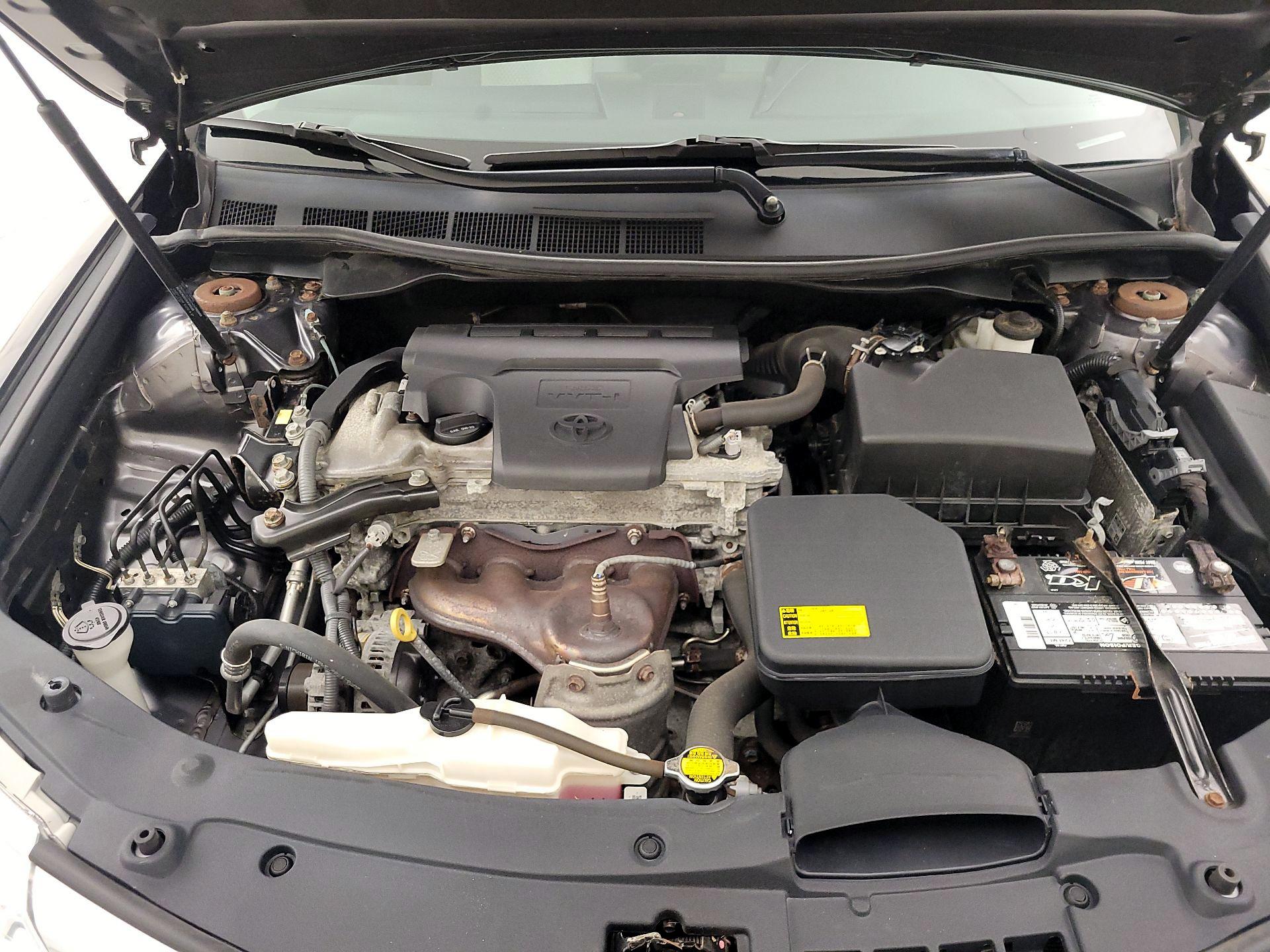 Thumbnail: 2014 Toyota Camry - 18