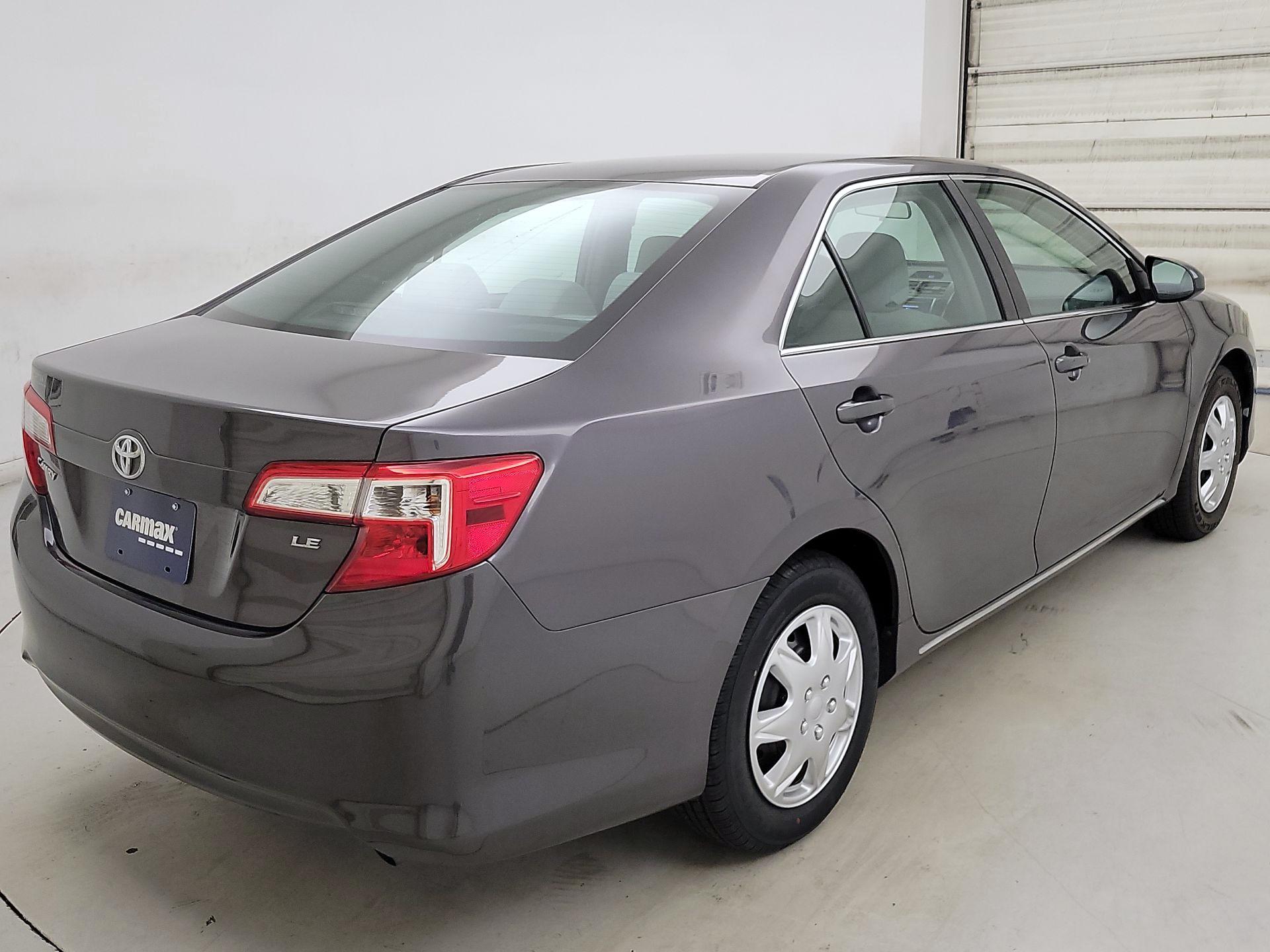 Thumbnail: 2014 Toyota Camry - 5