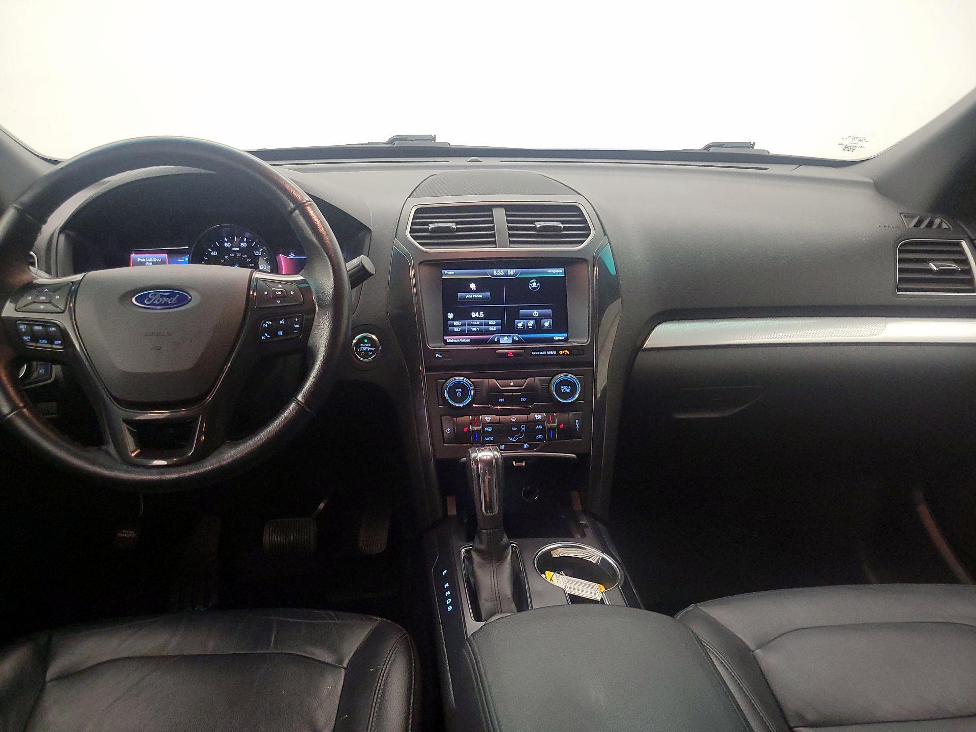 Thumbnail: 2016 Ford Explorer - 9