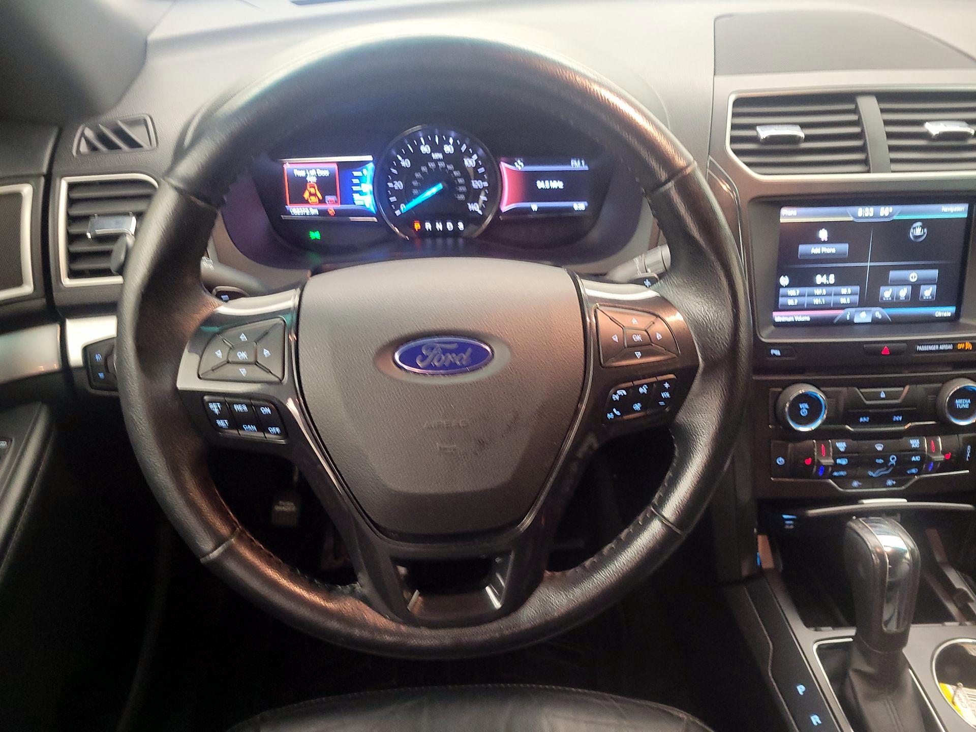 Thumbnail: 2016 Ford Explorer - 10