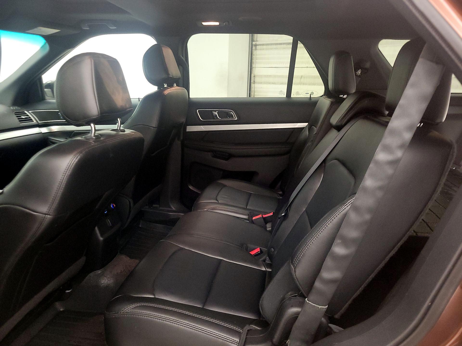 Thumbnail: 2016 Ford Explorer - 20