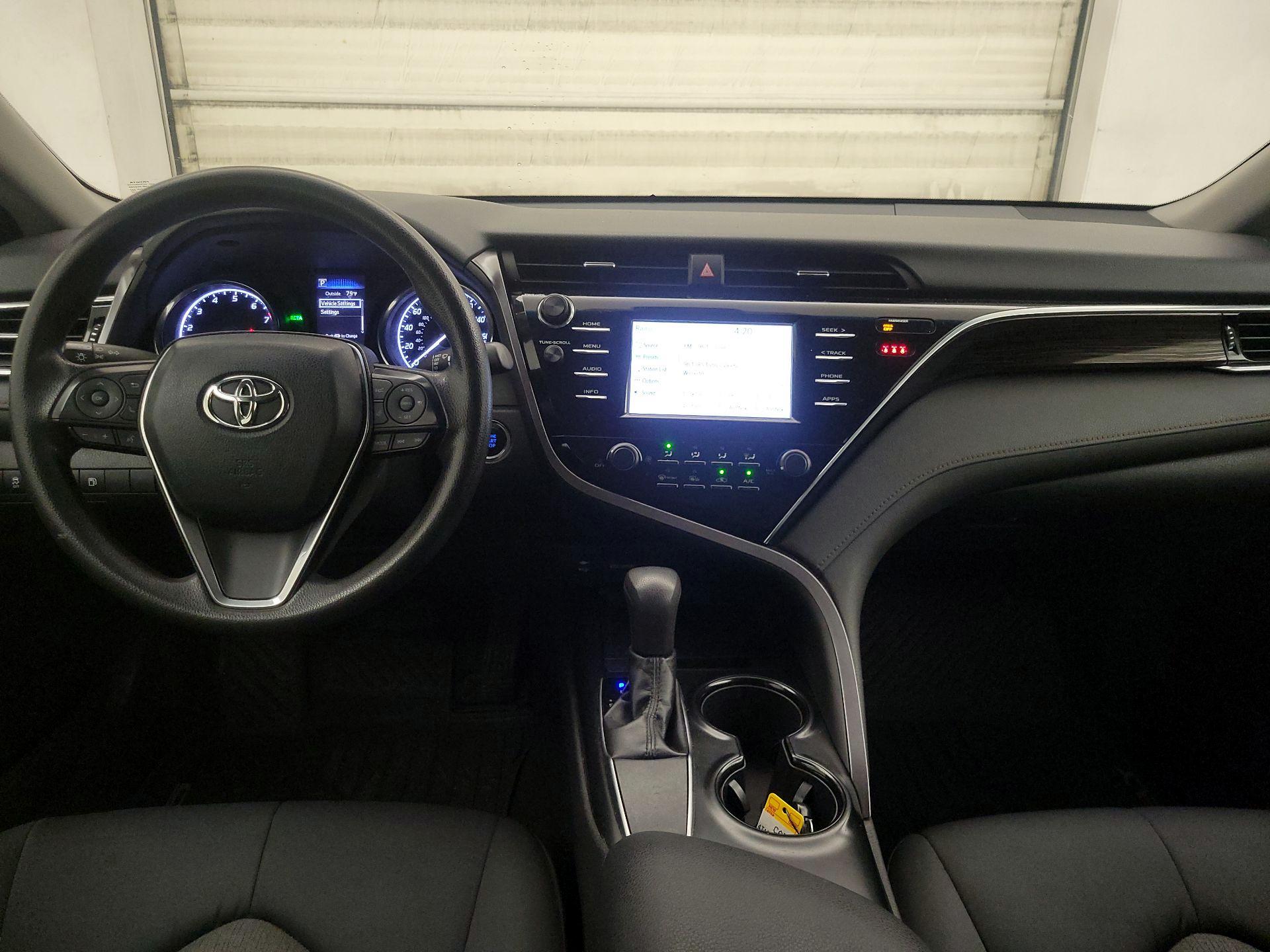 Thumbnail: 2018 Toyota Camry - 9