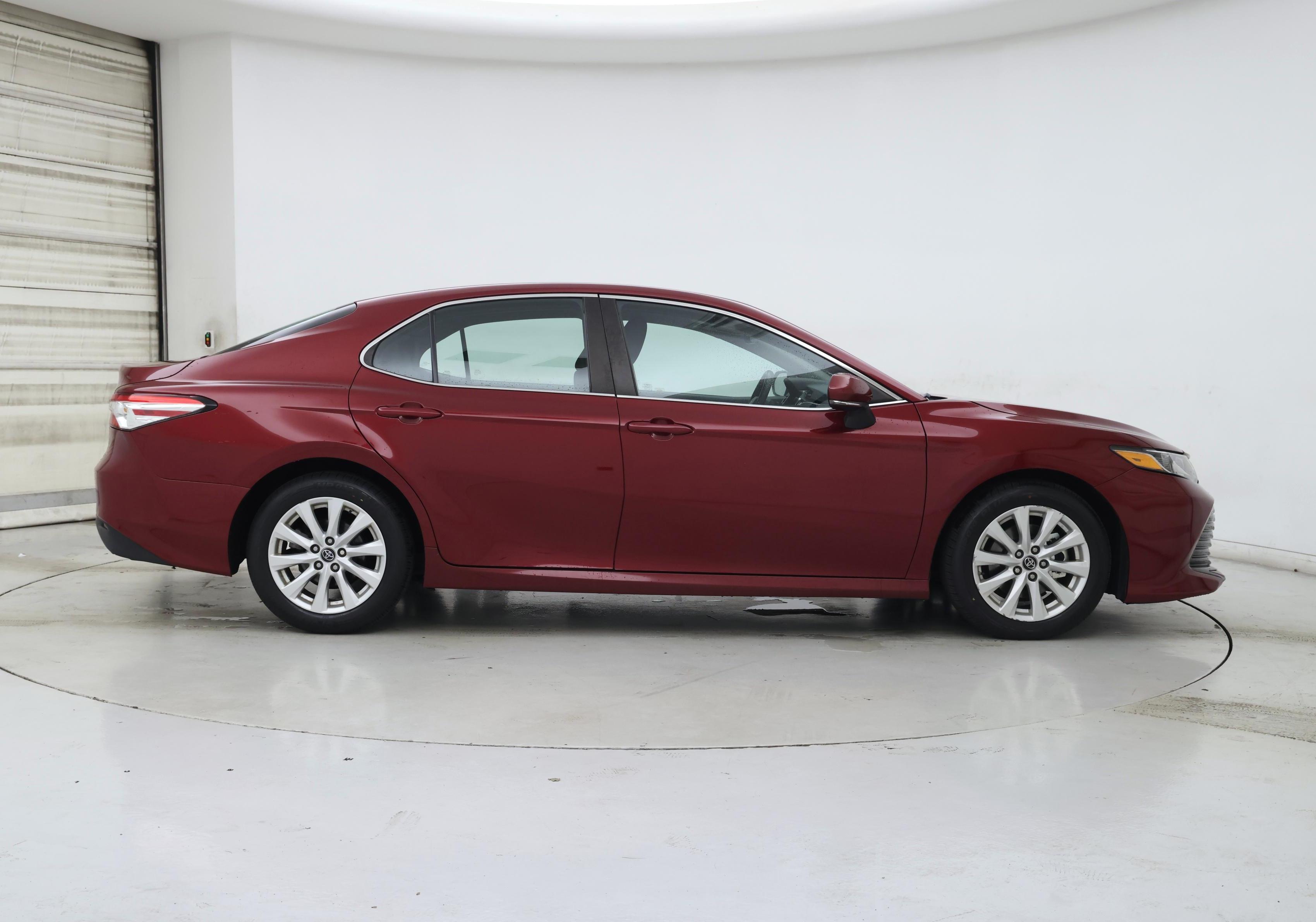 Thumbnail: 2018 Toyota Camry - 7