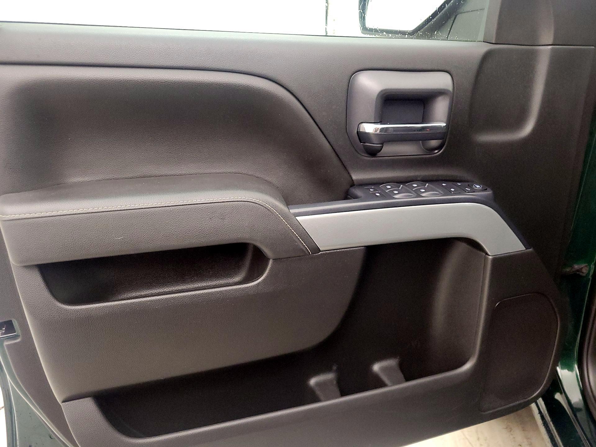 Thumbnail: 2015 Chevrolet Silverado 1500 - 12