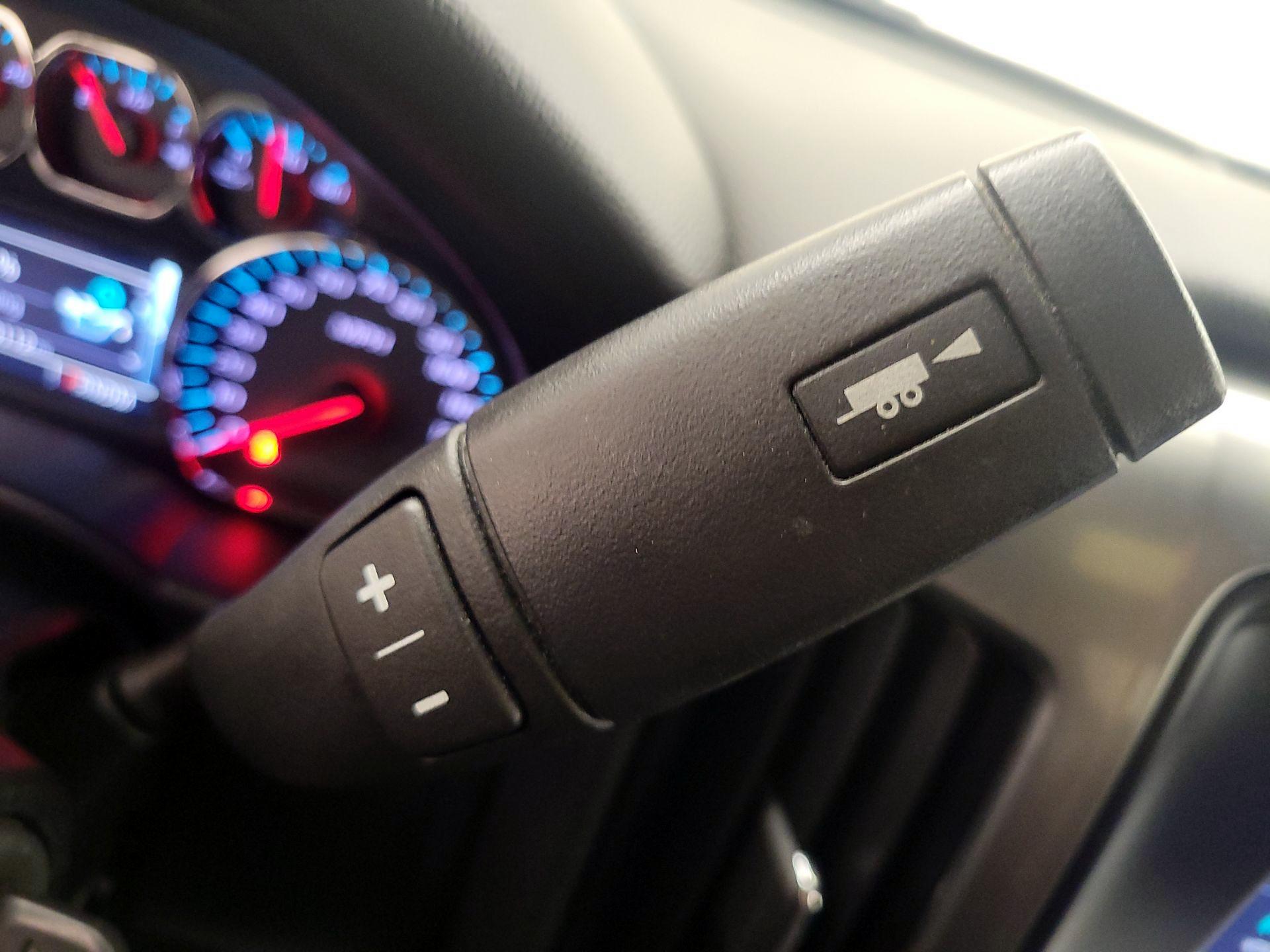 Thumbnail: 2015 Chevrolet Silverado 1500 - 17
