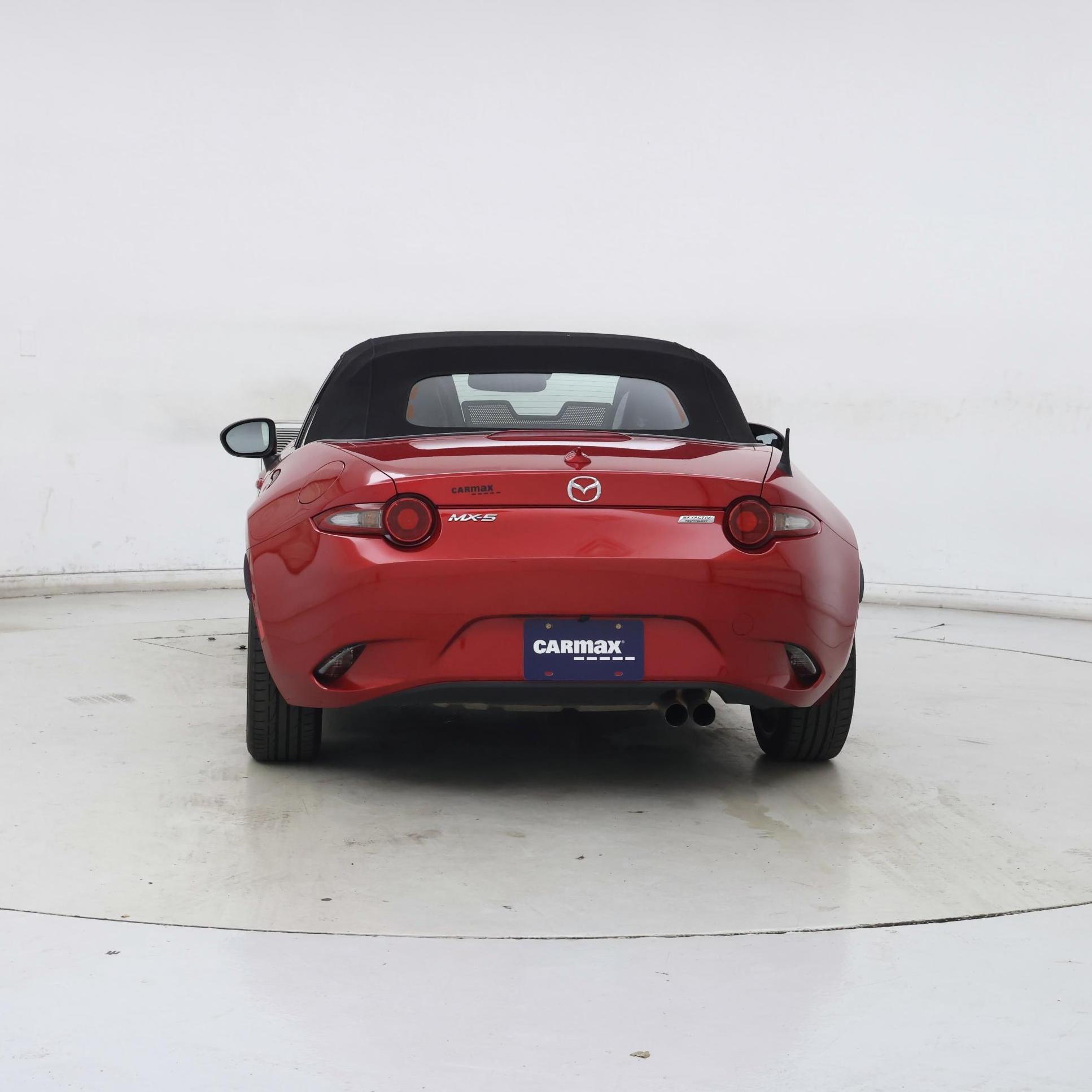 Thumbnail: 2017 Mazda MX-5 Miata - 6