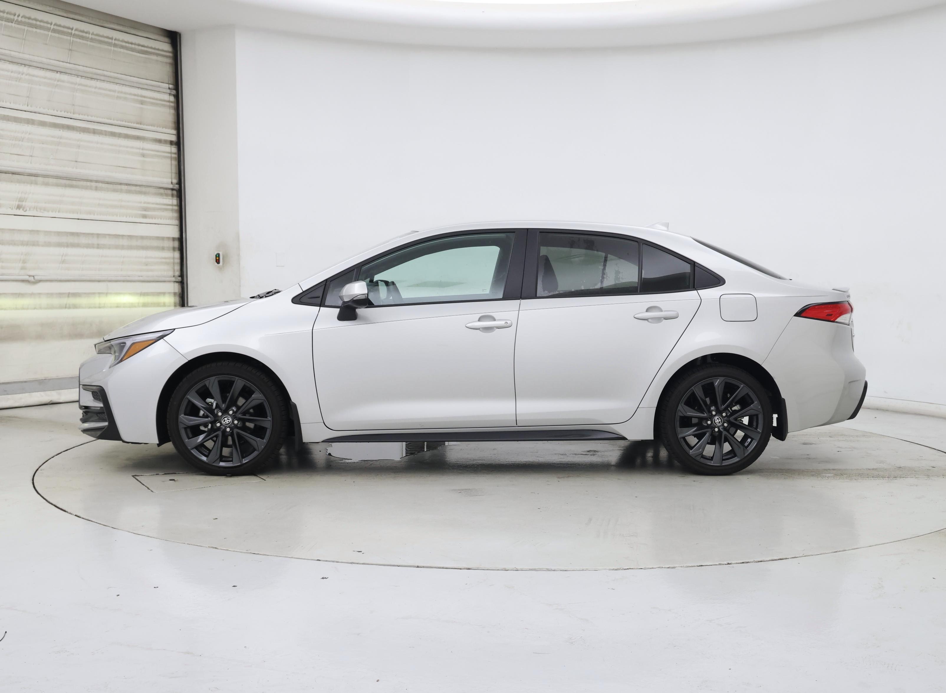 Thumbnail: 2025 Toyota Corolla - 3