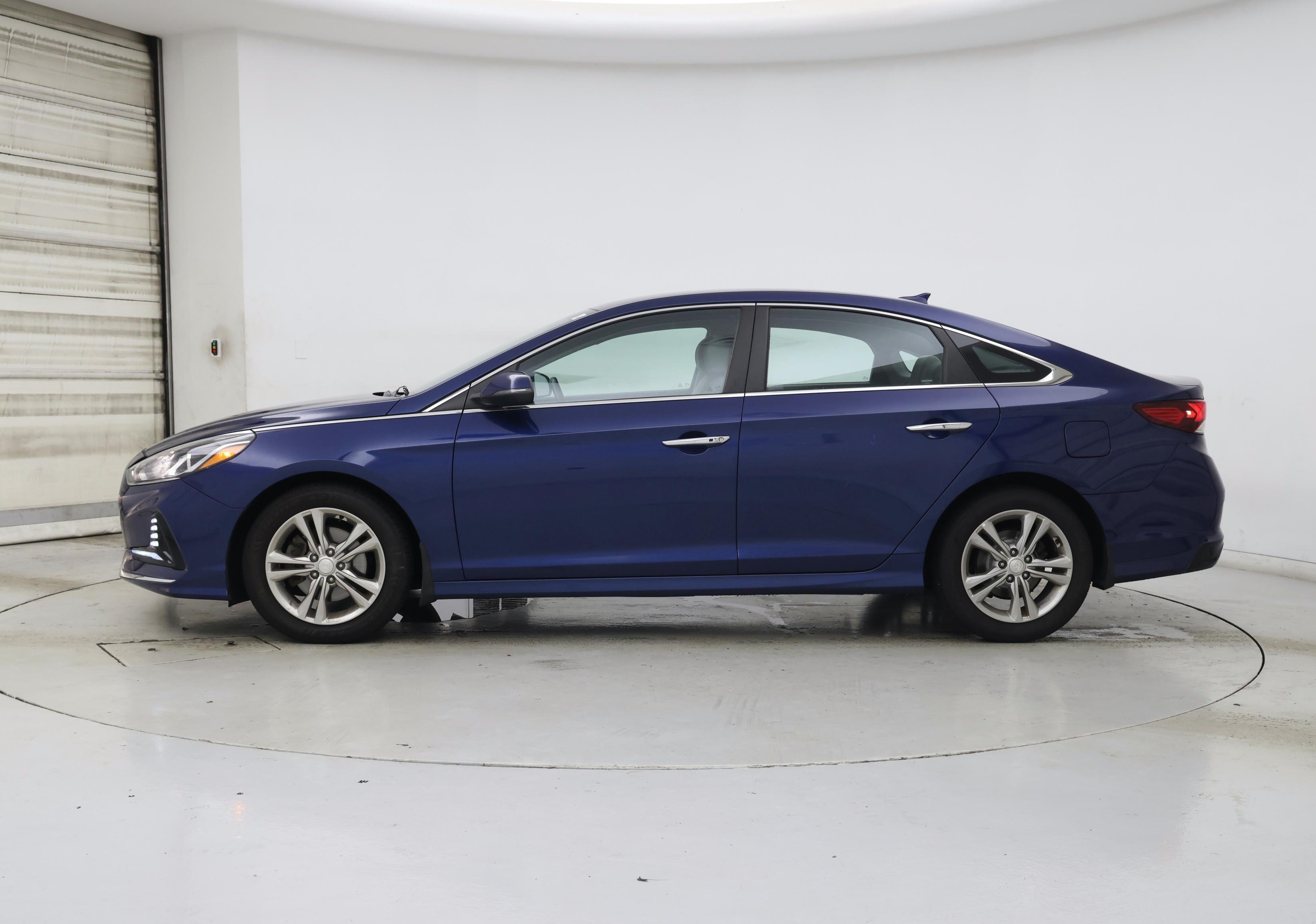 Thumbnail: 2018 Hyundai Sonata - 3