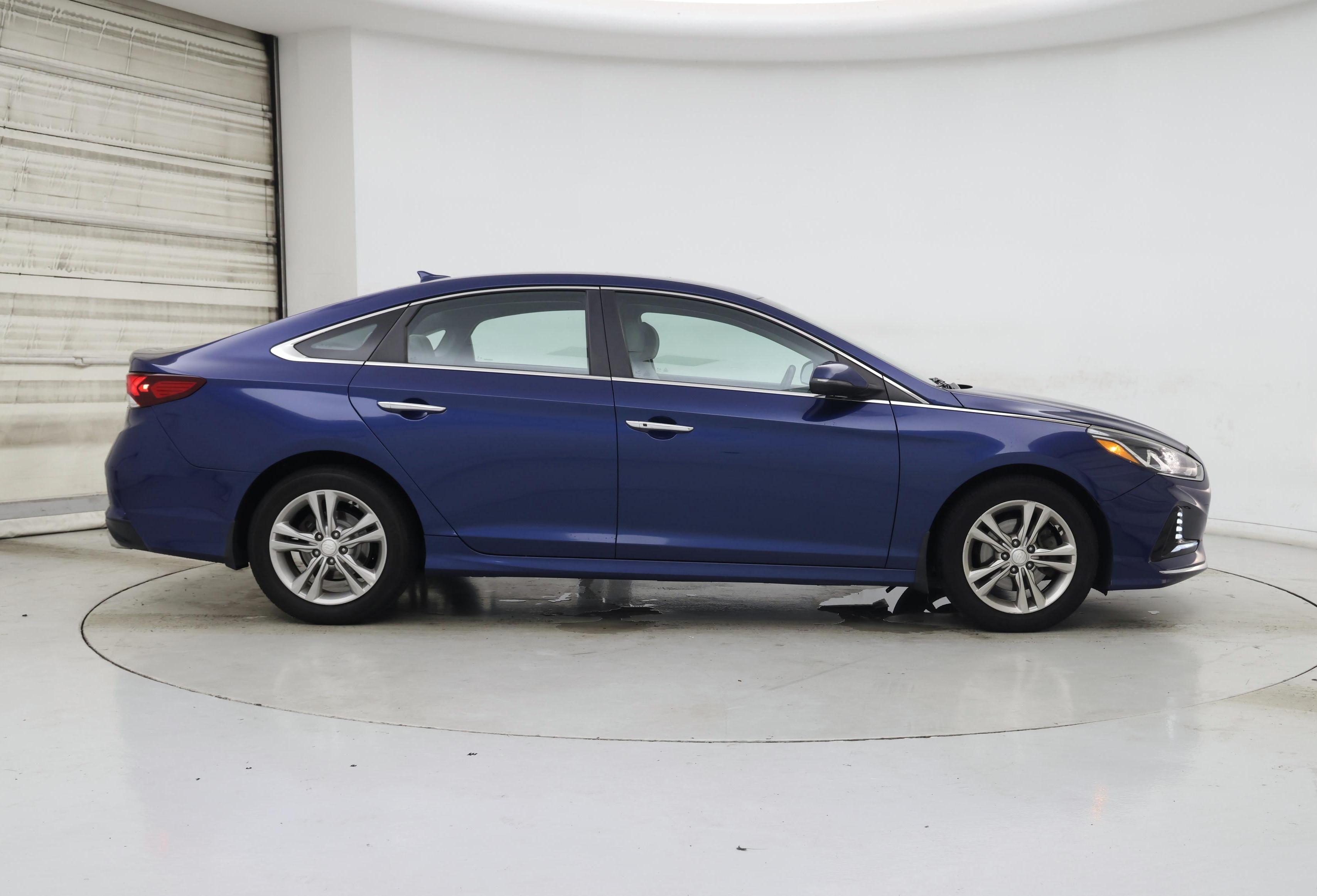 Thumbnail: 2018 Hyundai Sonata - 7