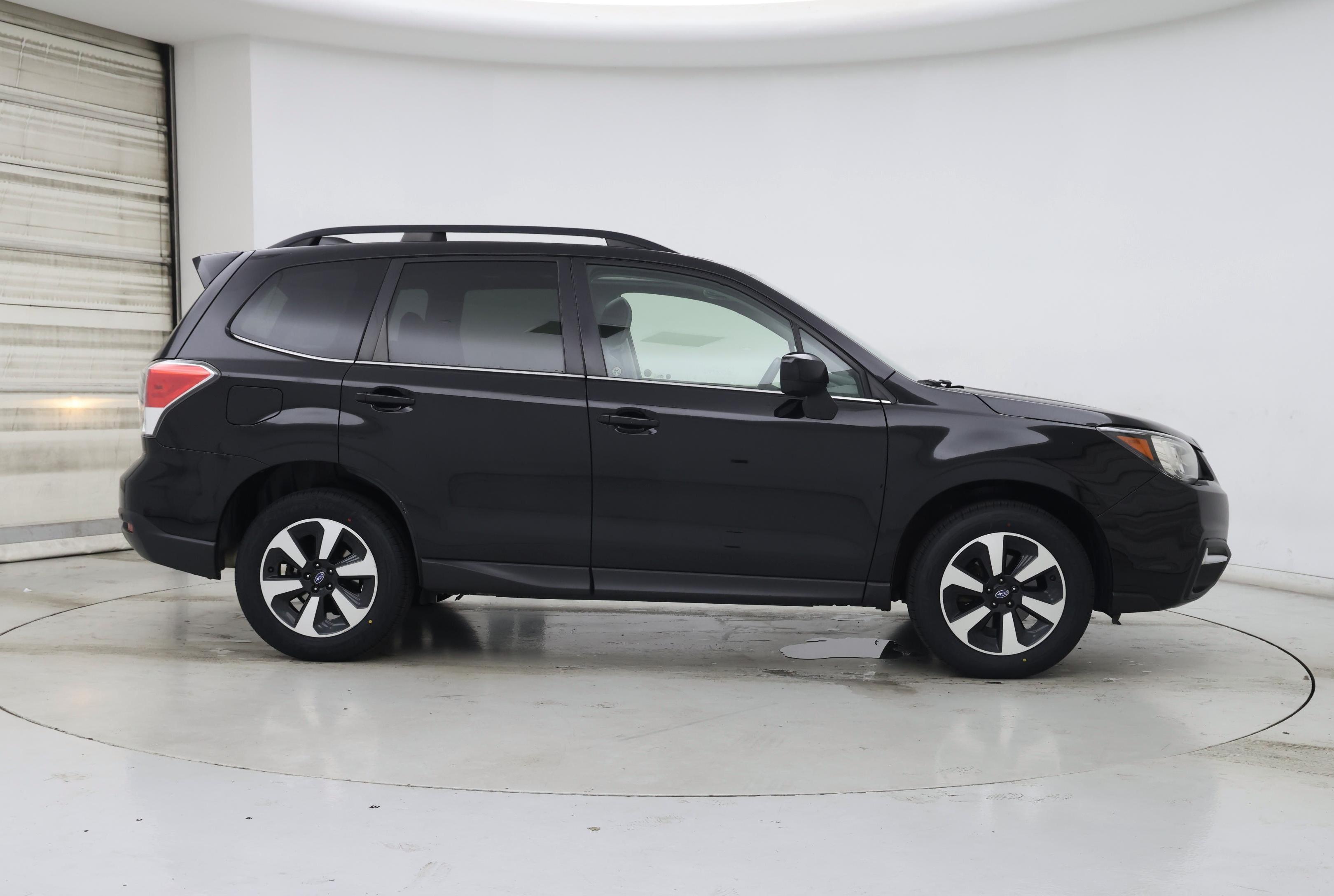 Thumbnail: 2017 Subaru Forester - 7
