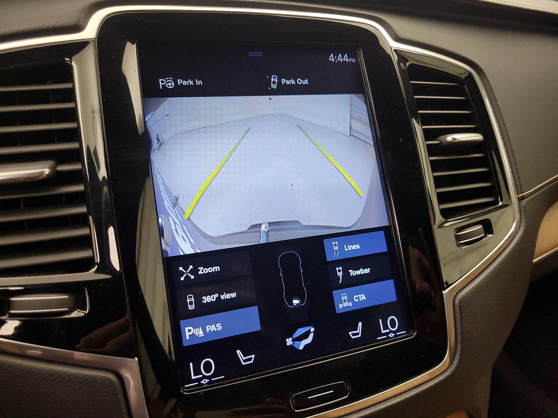 Thumbnail: 2019 Volvo XC90 - 15
