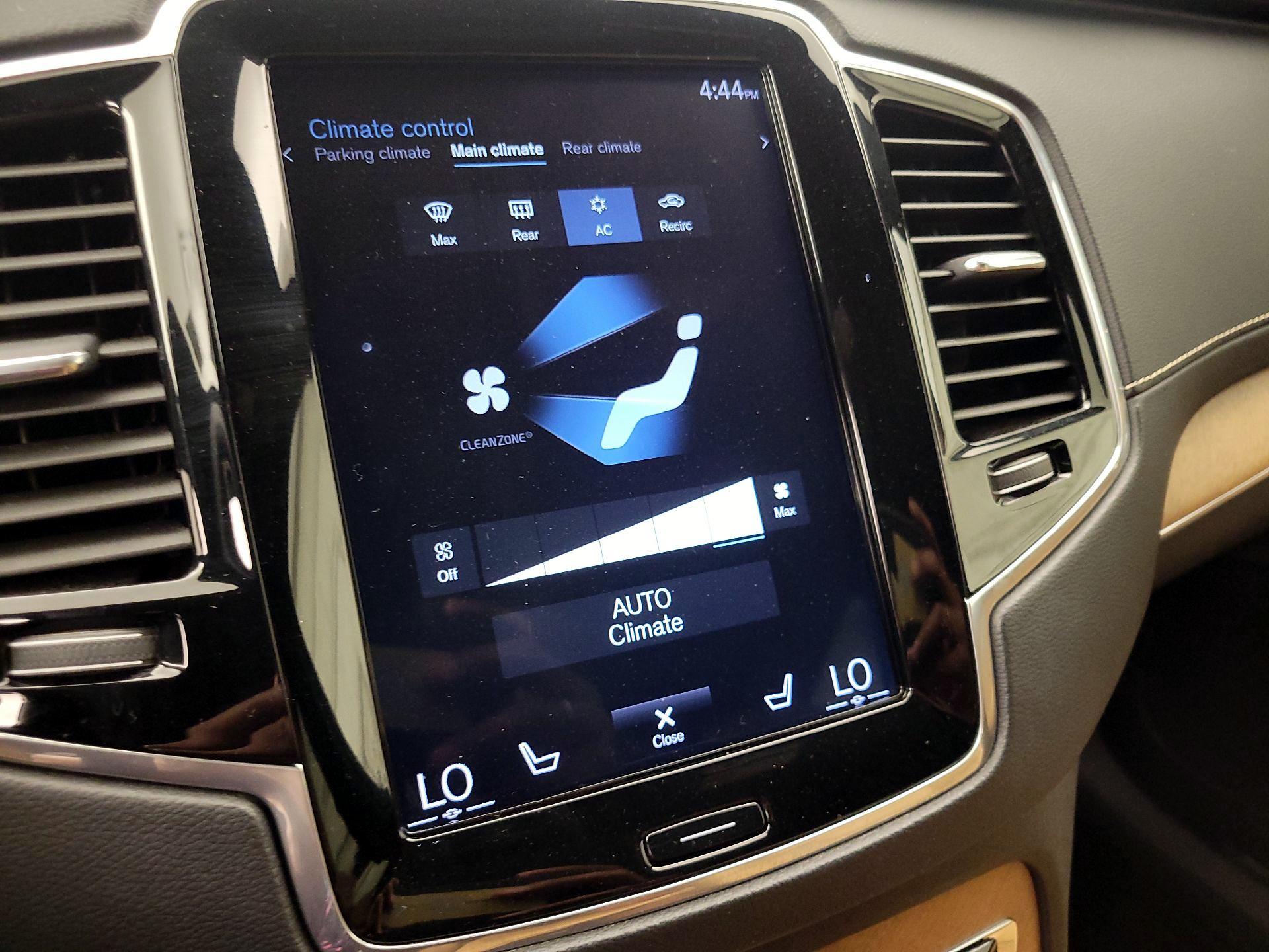Thumbnail: 2019 Volvo XC90 - 17
