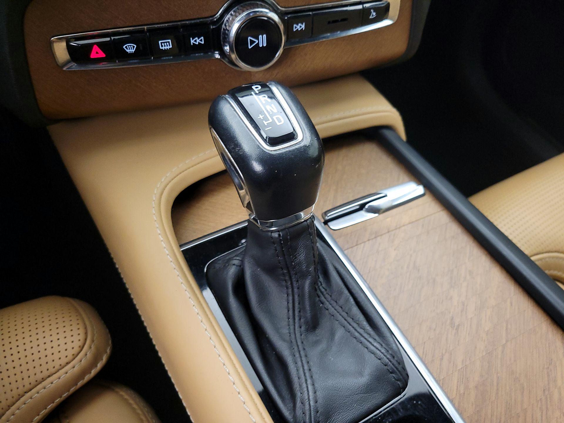 Thumbnail: 2019 Volvo XC90 - 18