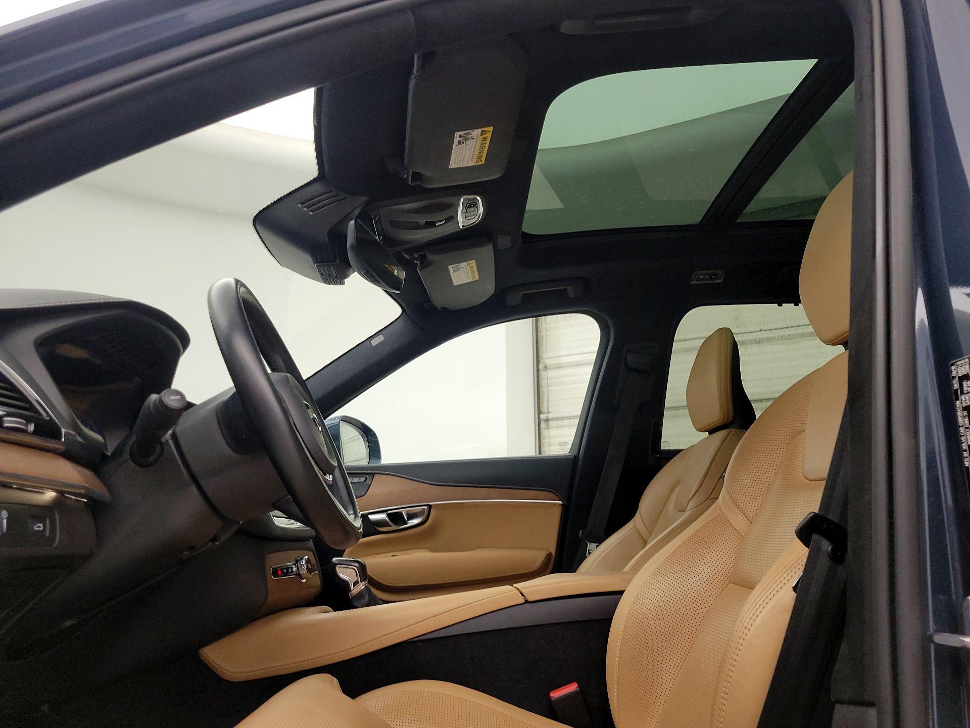 Thumbnail: 2019 Volvo XC90 - 20