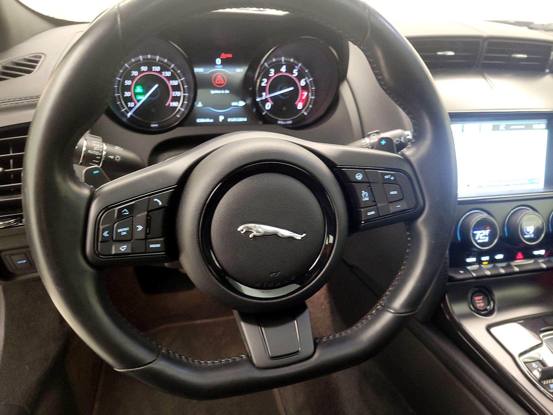Thumbnail: 2017 Jaguar F-Type - 10