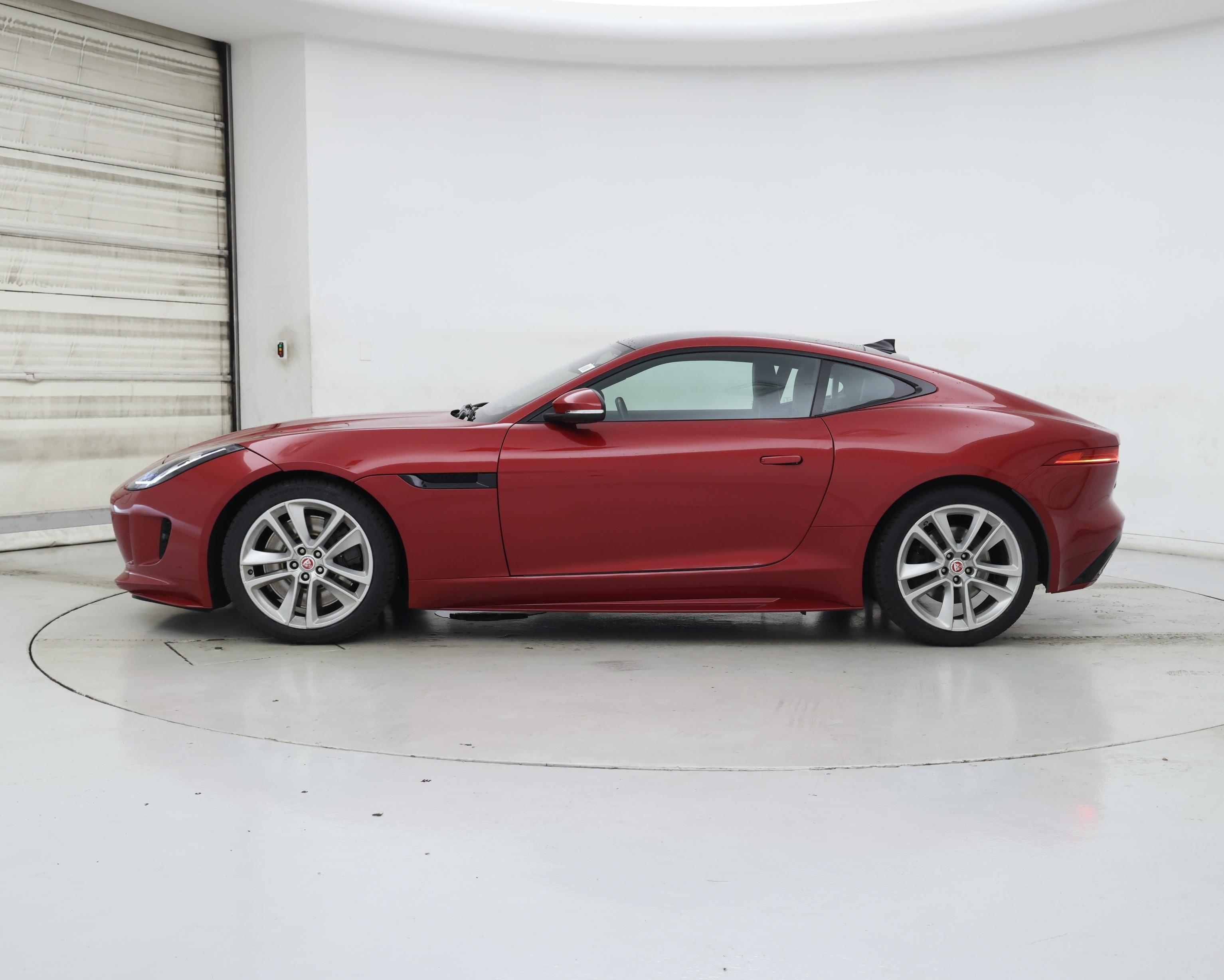 Thumbnail: 2017 Jaguar F-Type - 3